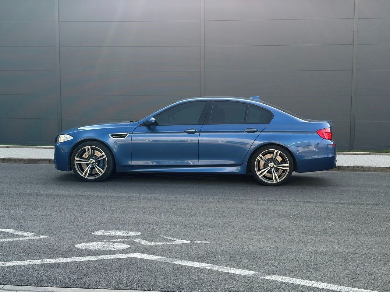 BMW M5, BMW M5 F10 - odpočet DPH - fotka 5