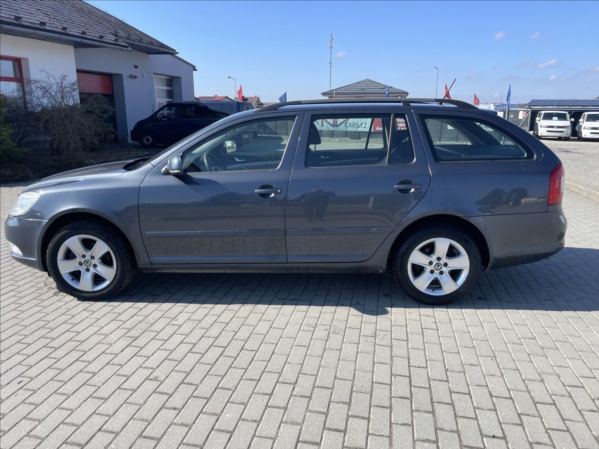 Škoda Octavia, 2,0 TDi 103kw CFH Euro5 - fotka 2