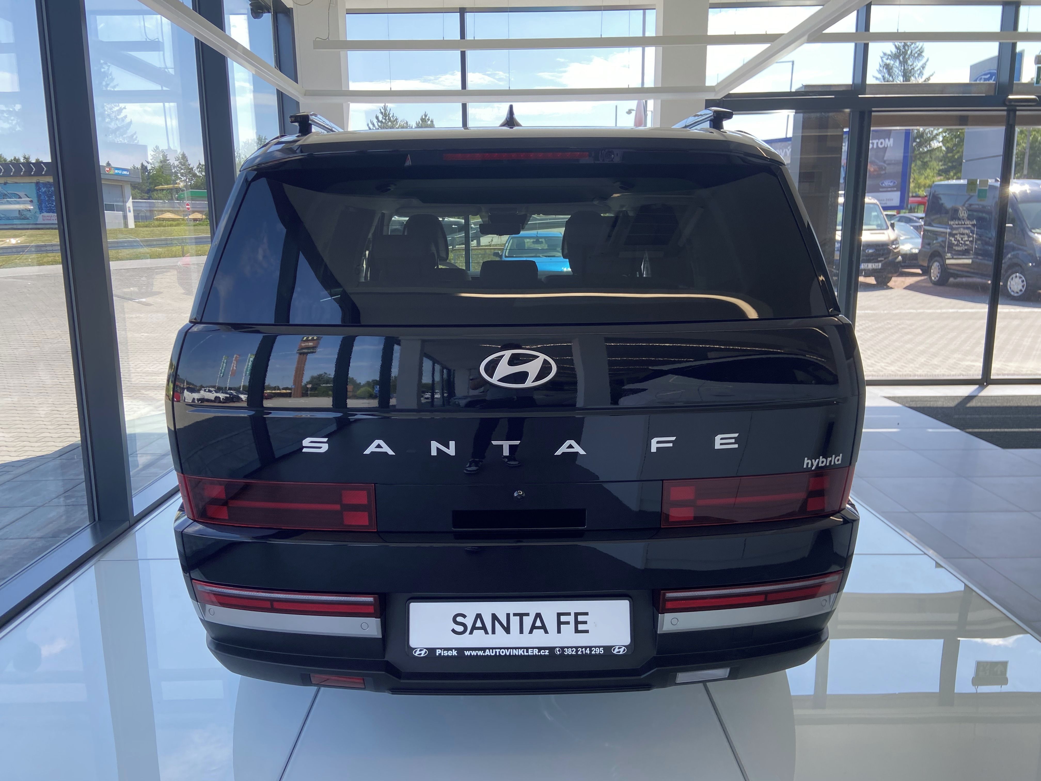 Hyundai Santa Fe, 26 1,6 TGDI HEV 4WD STYLE PREM - fotka 4