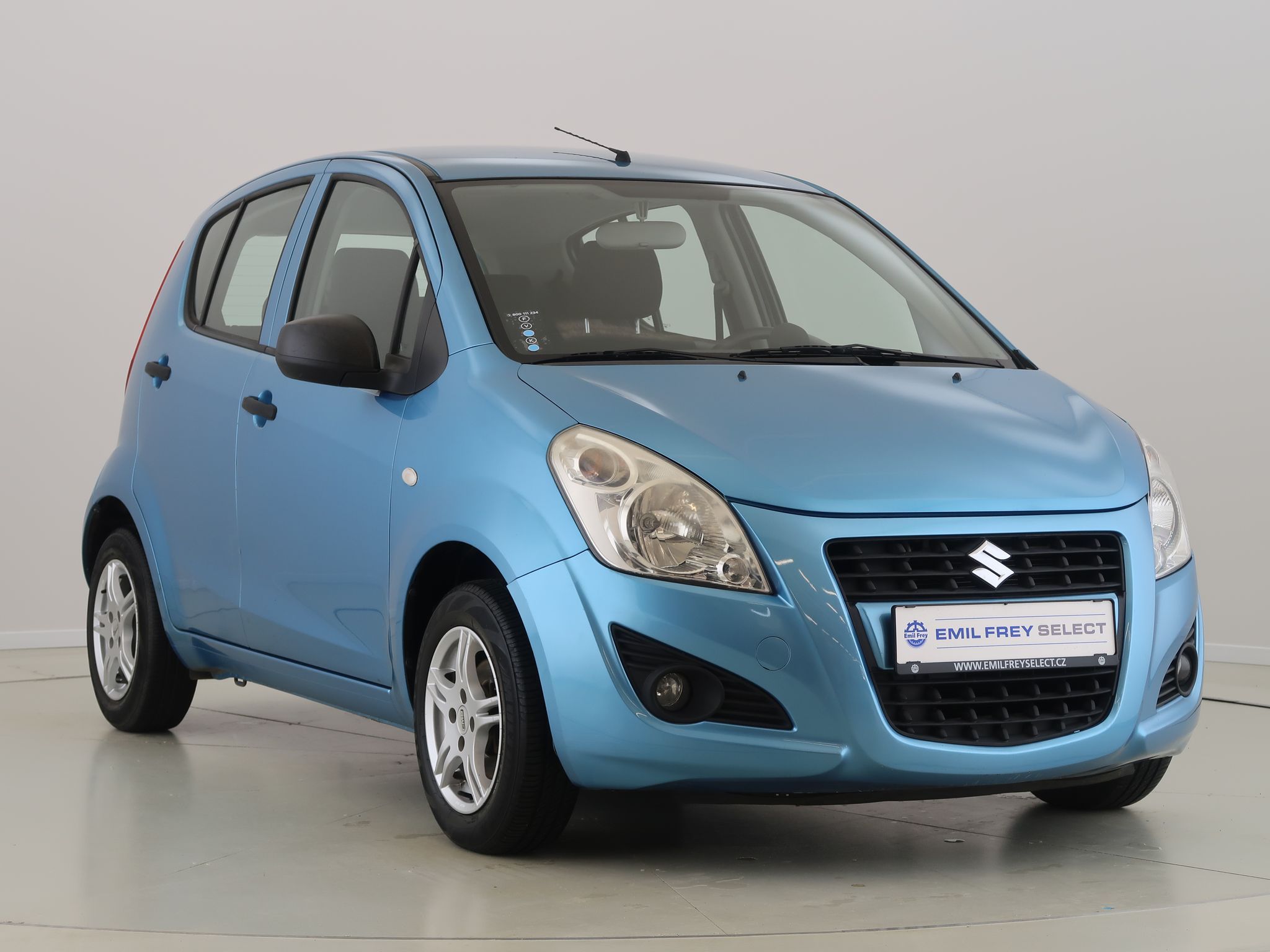 Suzuki Splash, 1.0VVT,50kW,Manual,AC,CZ - fotka 3