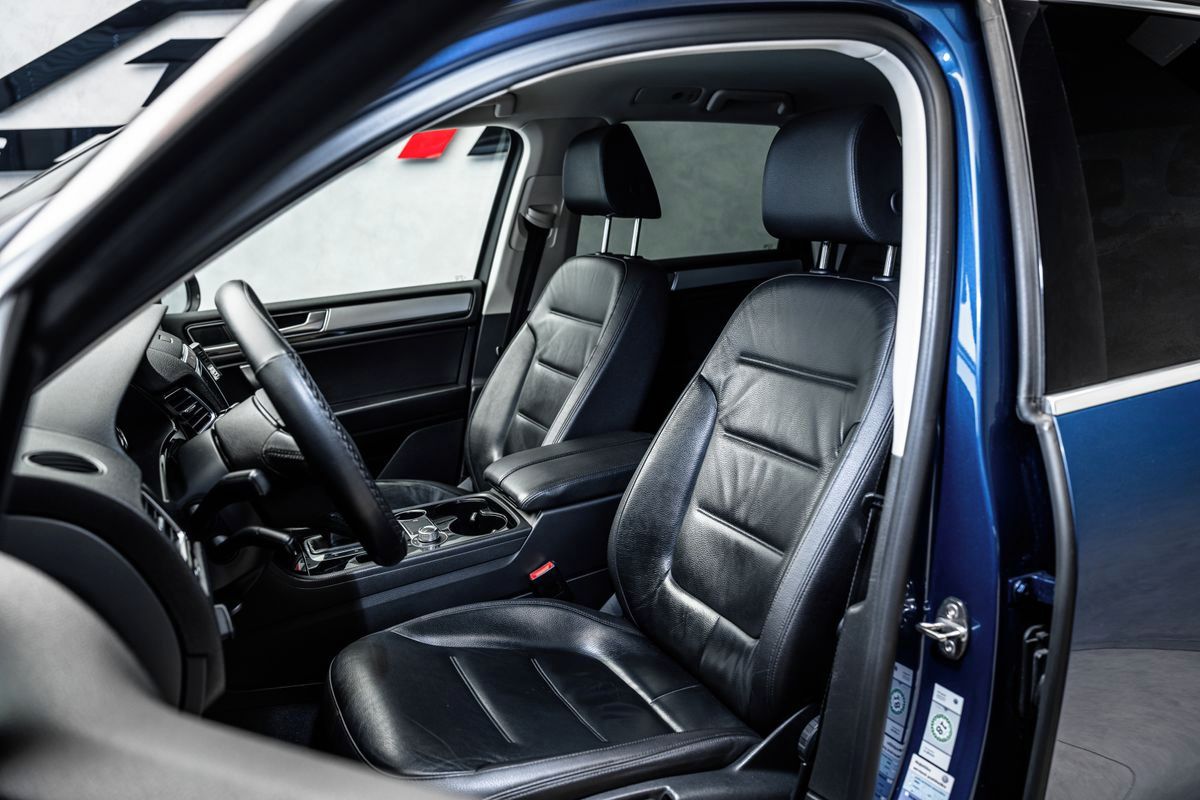 Volkswagen Touareg, 3,0TDI Terrain Tech 4M DSG - fotka 5