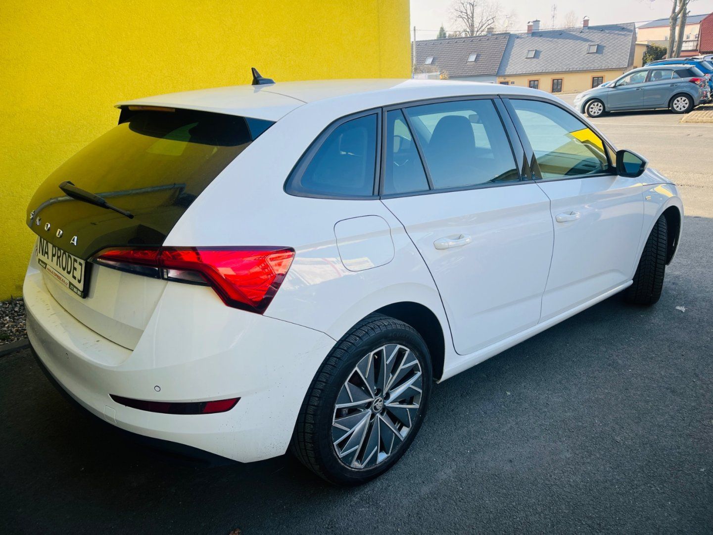 Škoda Scala, 1.0 Tsi 81 kW 6 RYCHL VYHŘEV - fotka 6