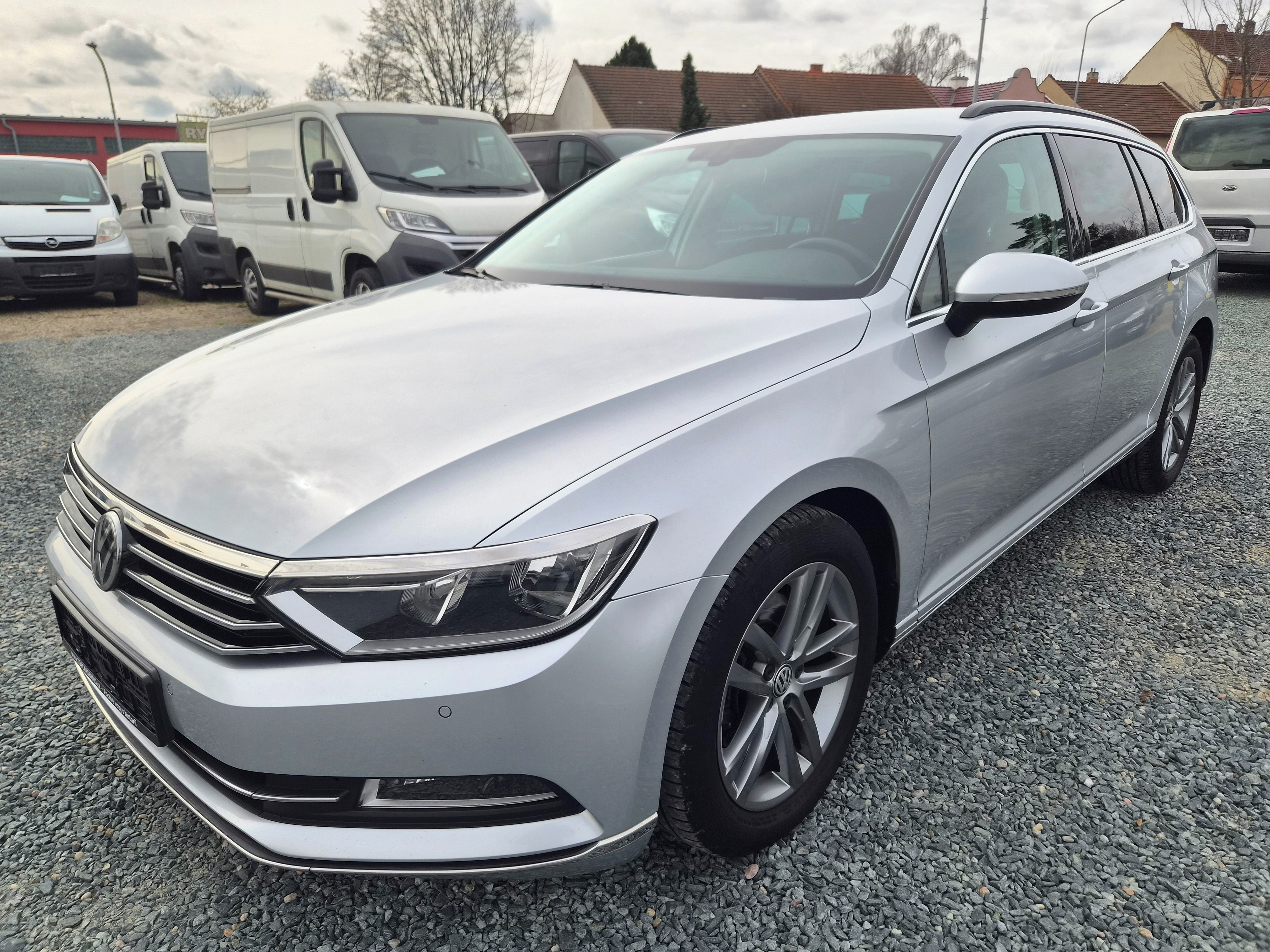 Volkswagen Passat, 2.0 TDI 110KW 2015 - fotka 3