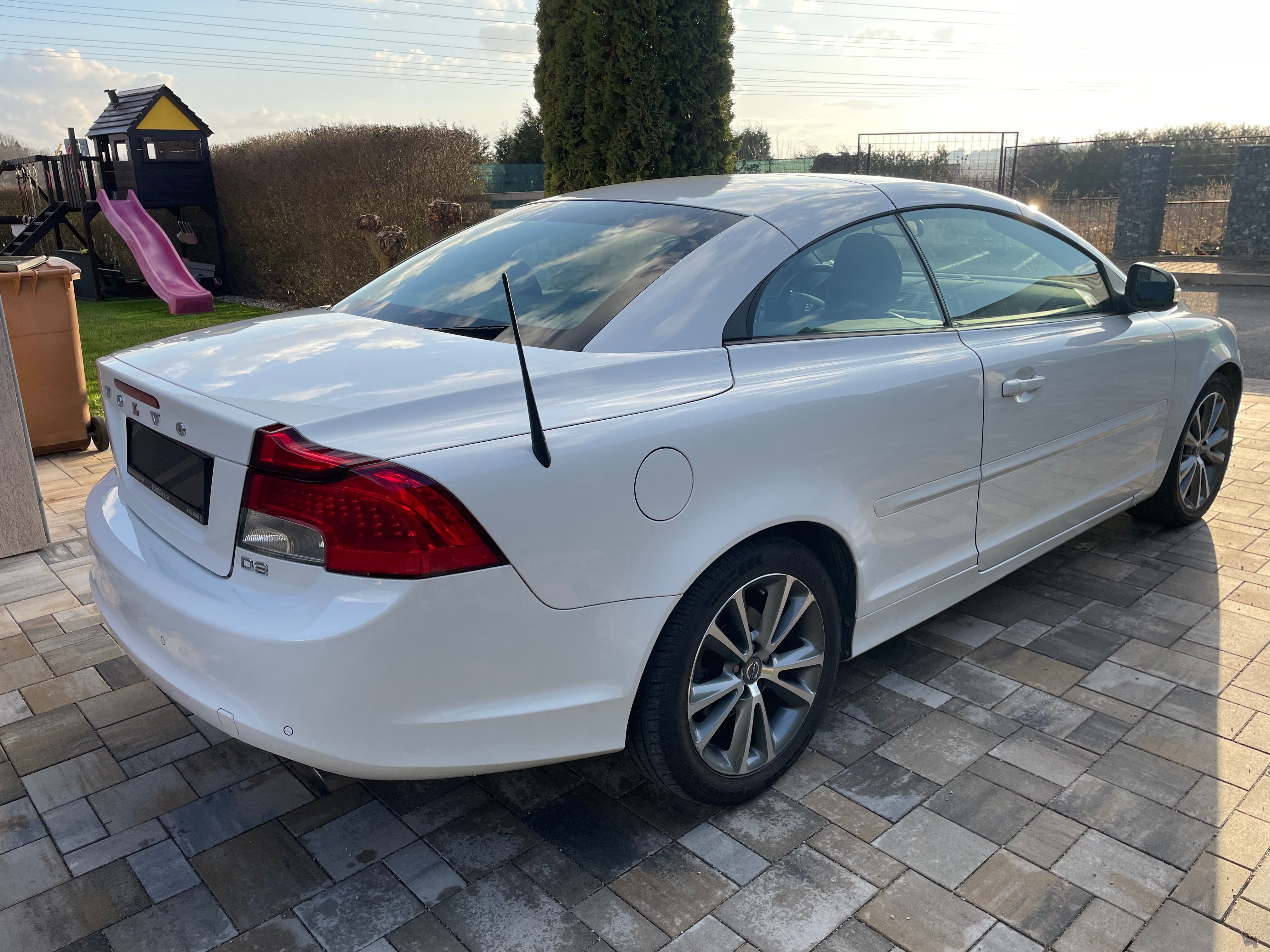 Volvo C70, 5válec 2,0 D3 servisní kniha - fotka 6