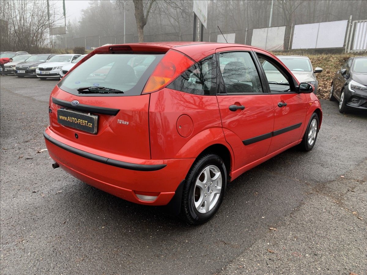 Ford Focus, 1,6 i - fotka 5