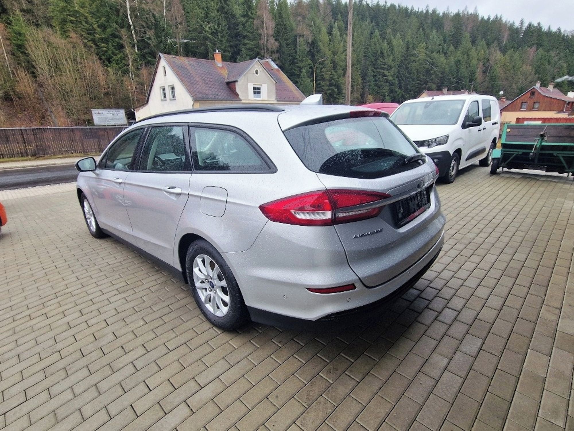 Ford Mondeo, 2.0 TDCi (110 kW), 111 tis.km - fotka 3