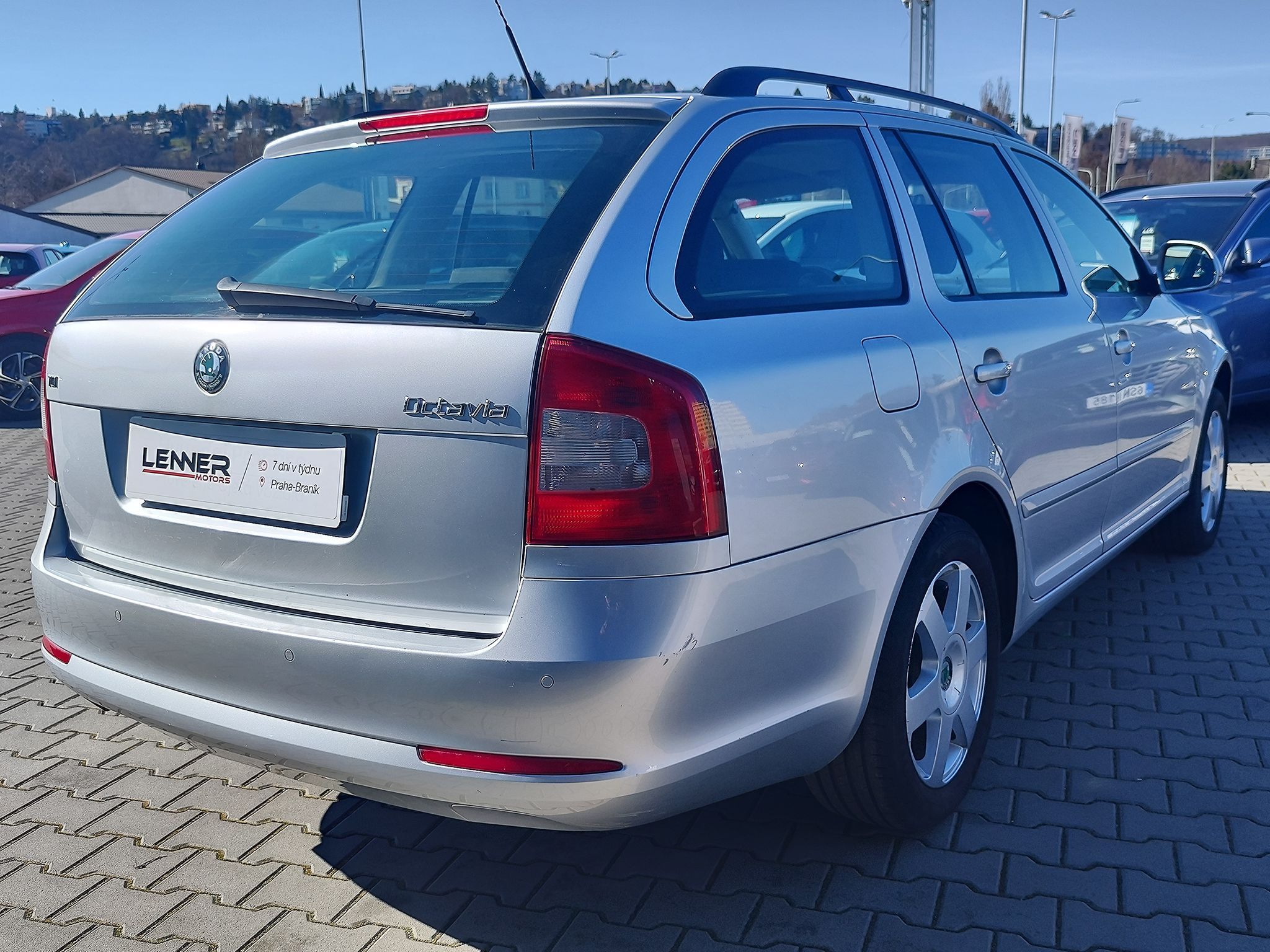 Škoda Octavia, 1.6 TDi/77kW Ambiente tažné - fotka 5