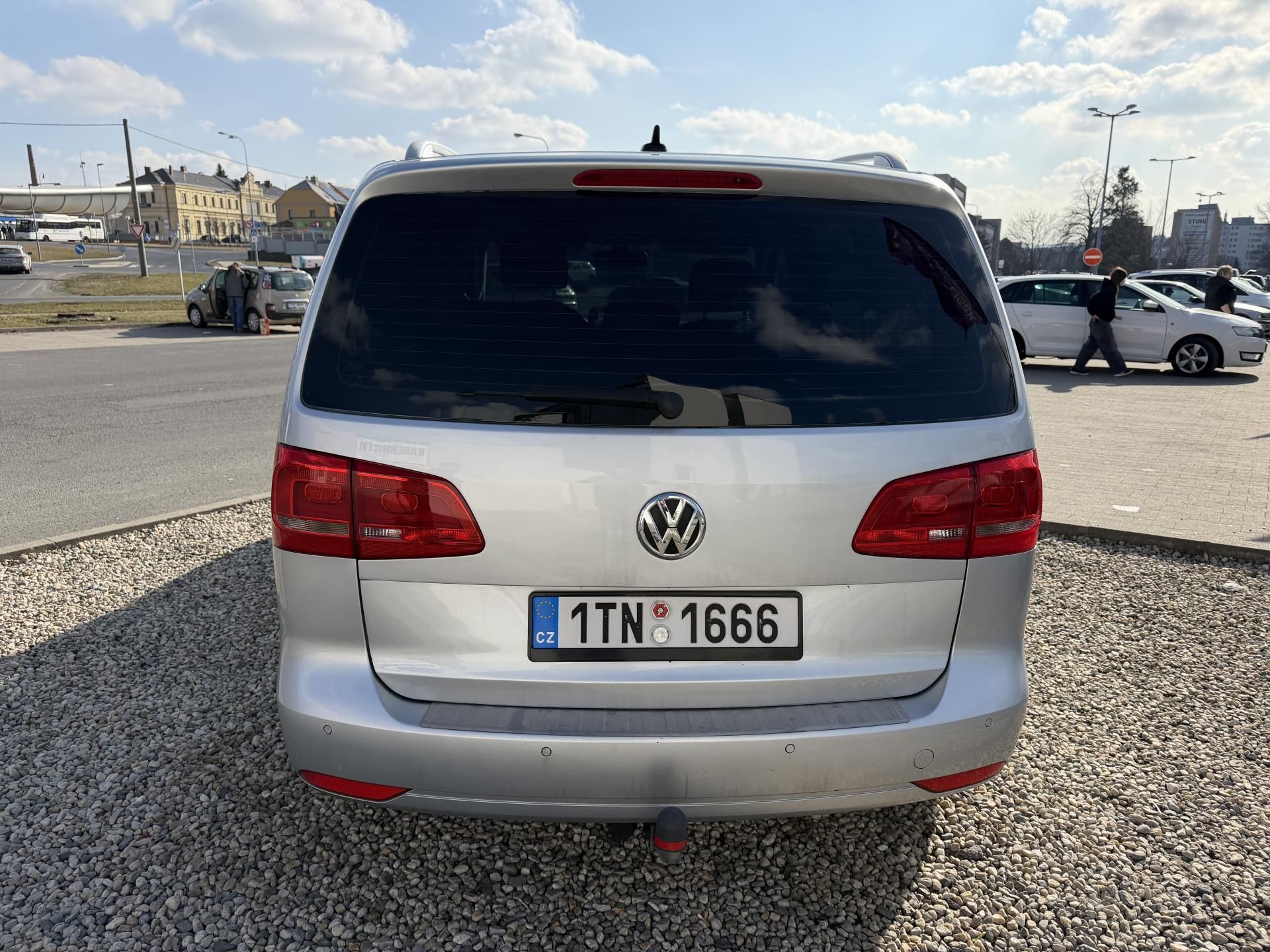 Volkswagen Touran, 1,6 TDi/77kW - Webasto,TZ,... - fotka 6