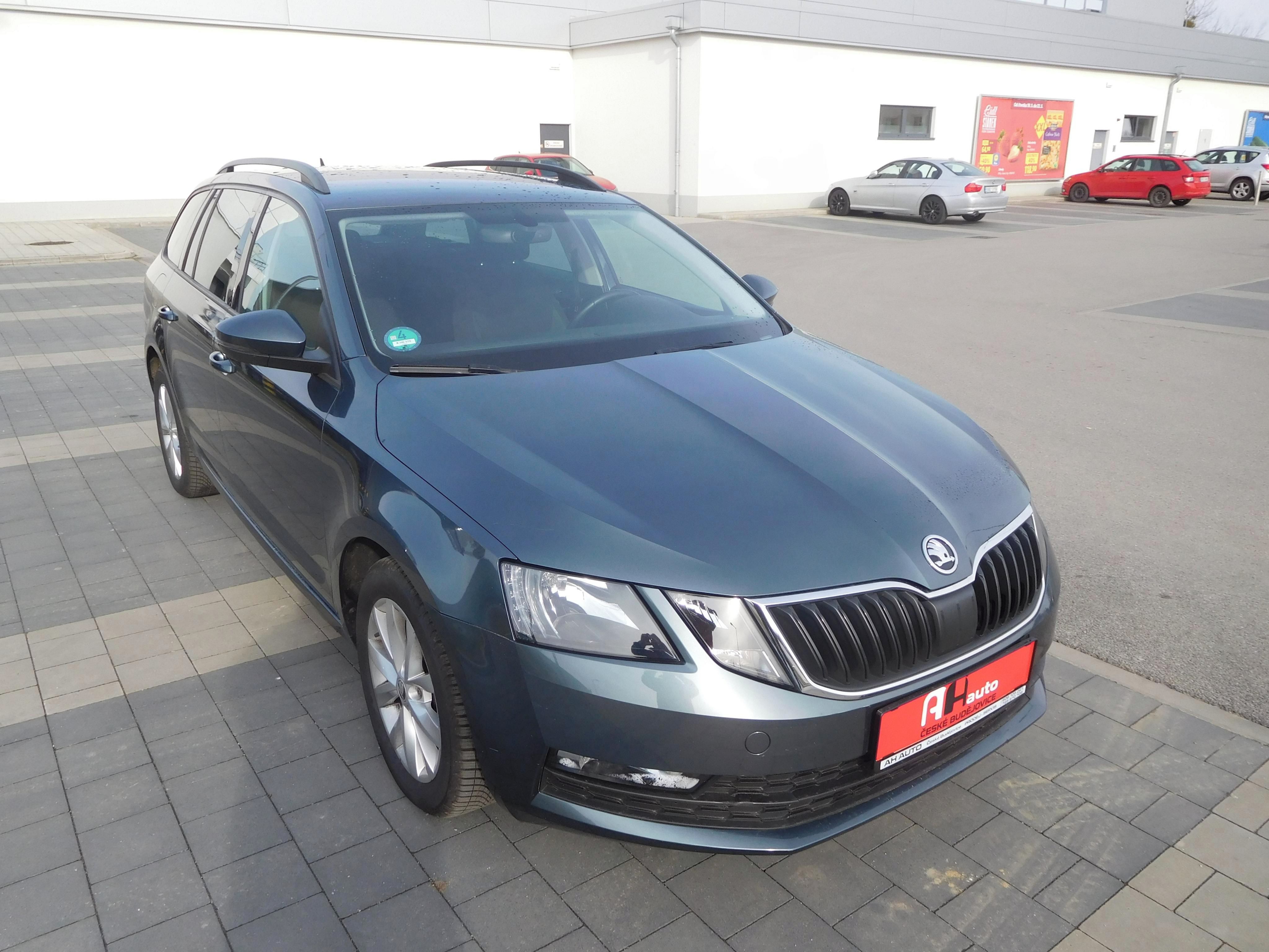 Škoda Octavia, 1.4 TSi Ambition, 110 kW, Navi - fotka 2