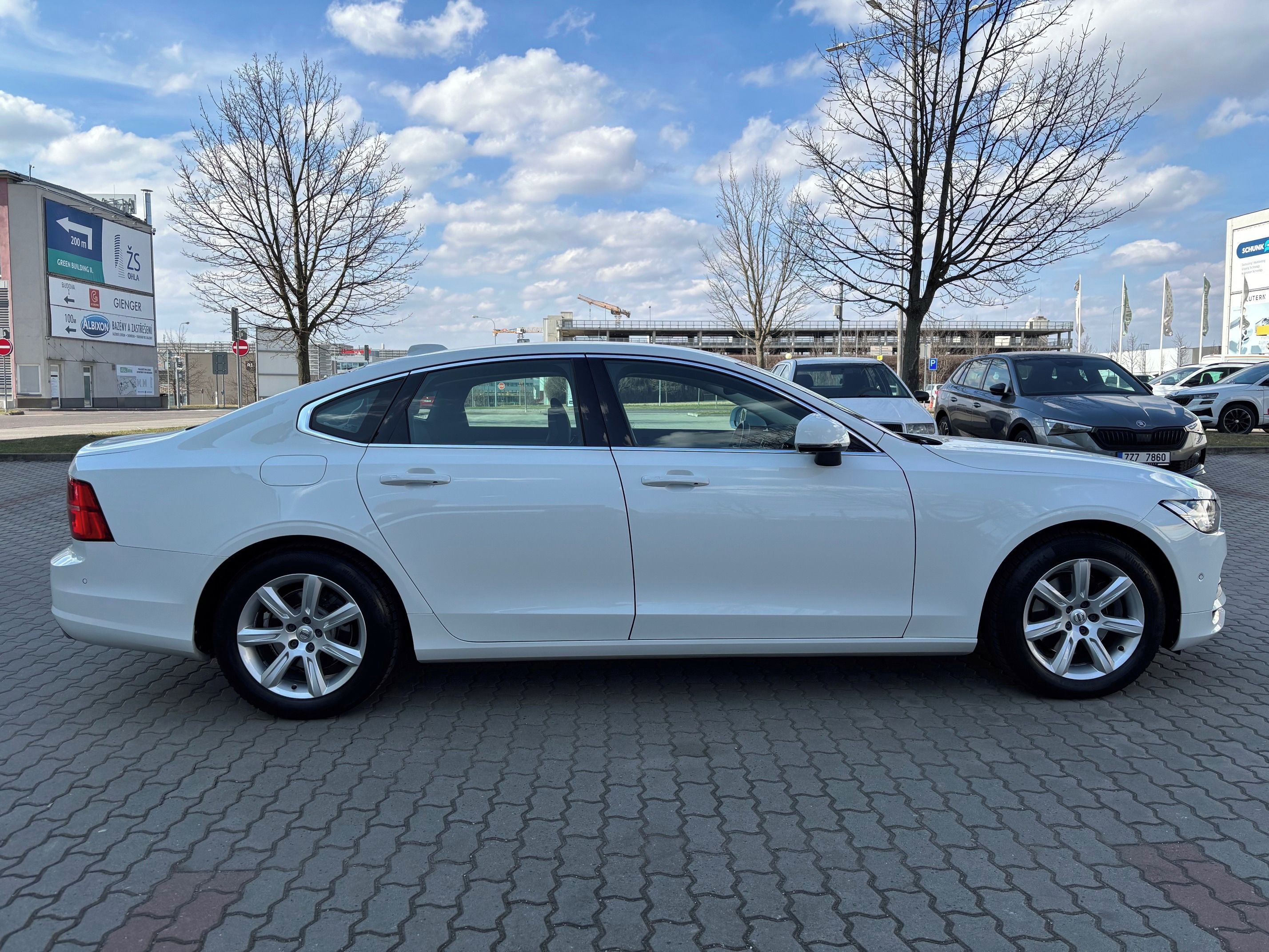 Volvo S90, 2,0D4,automat - fotka 6
