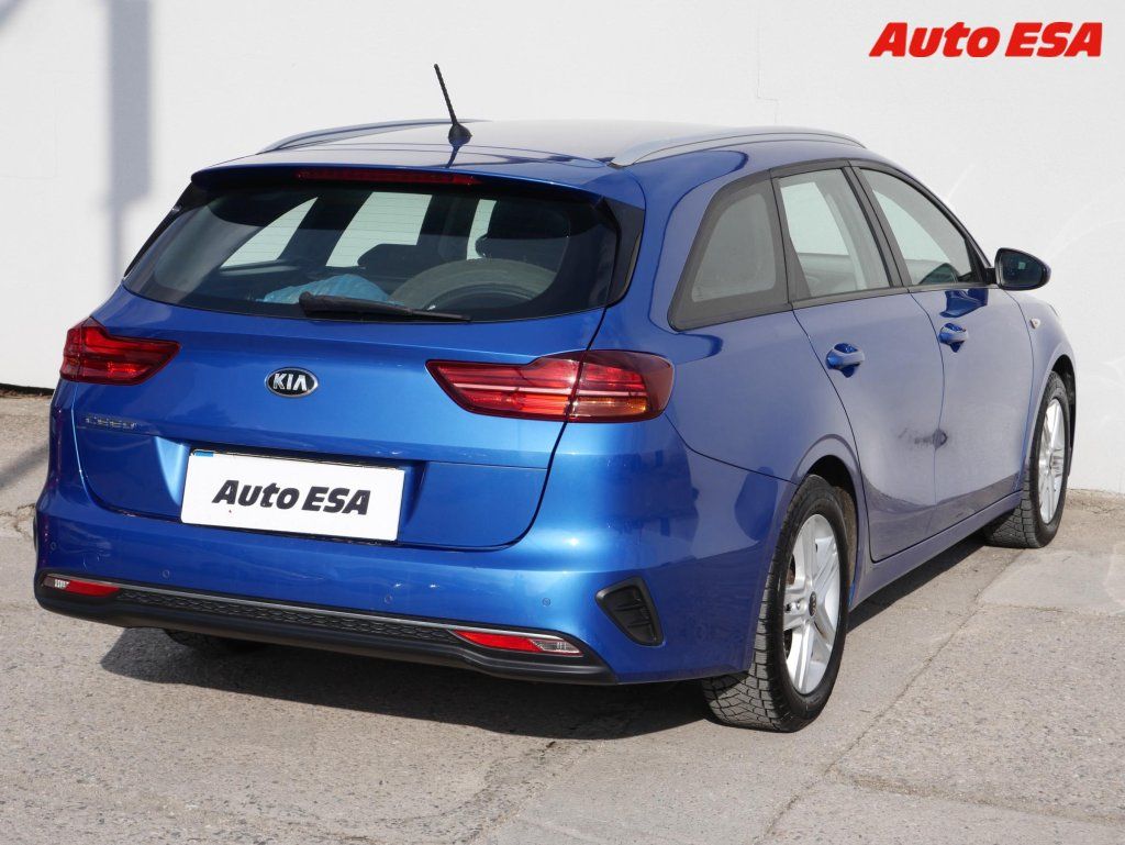 Kia Cee´d, 1.6 CRDi,ČR,AC,temp - fotka 6
