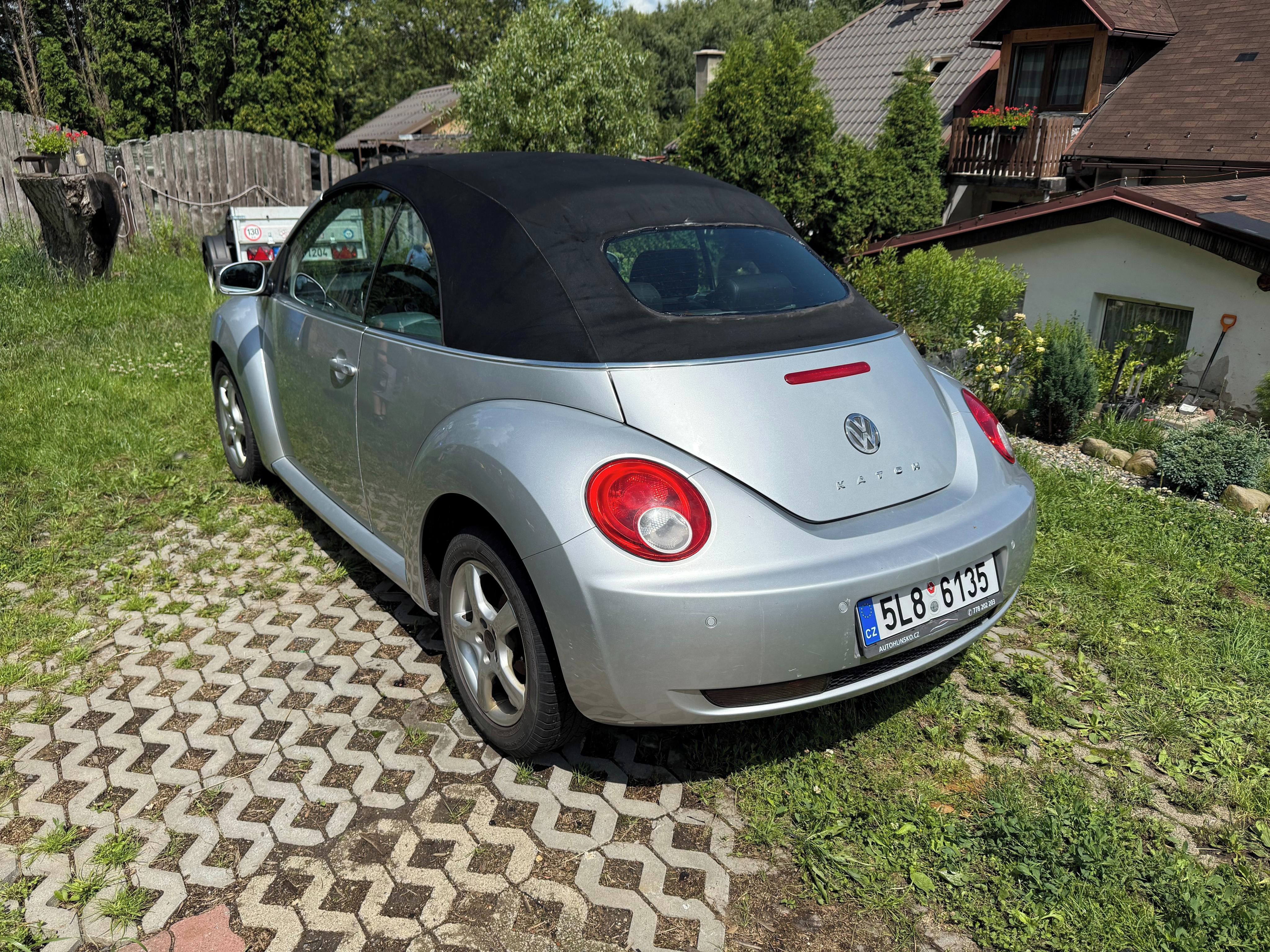 Volkswagen New Beetle, Cabrio, Garážováno - fotka 3