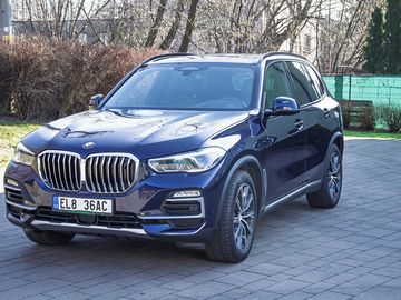 xDrive 45e xLine