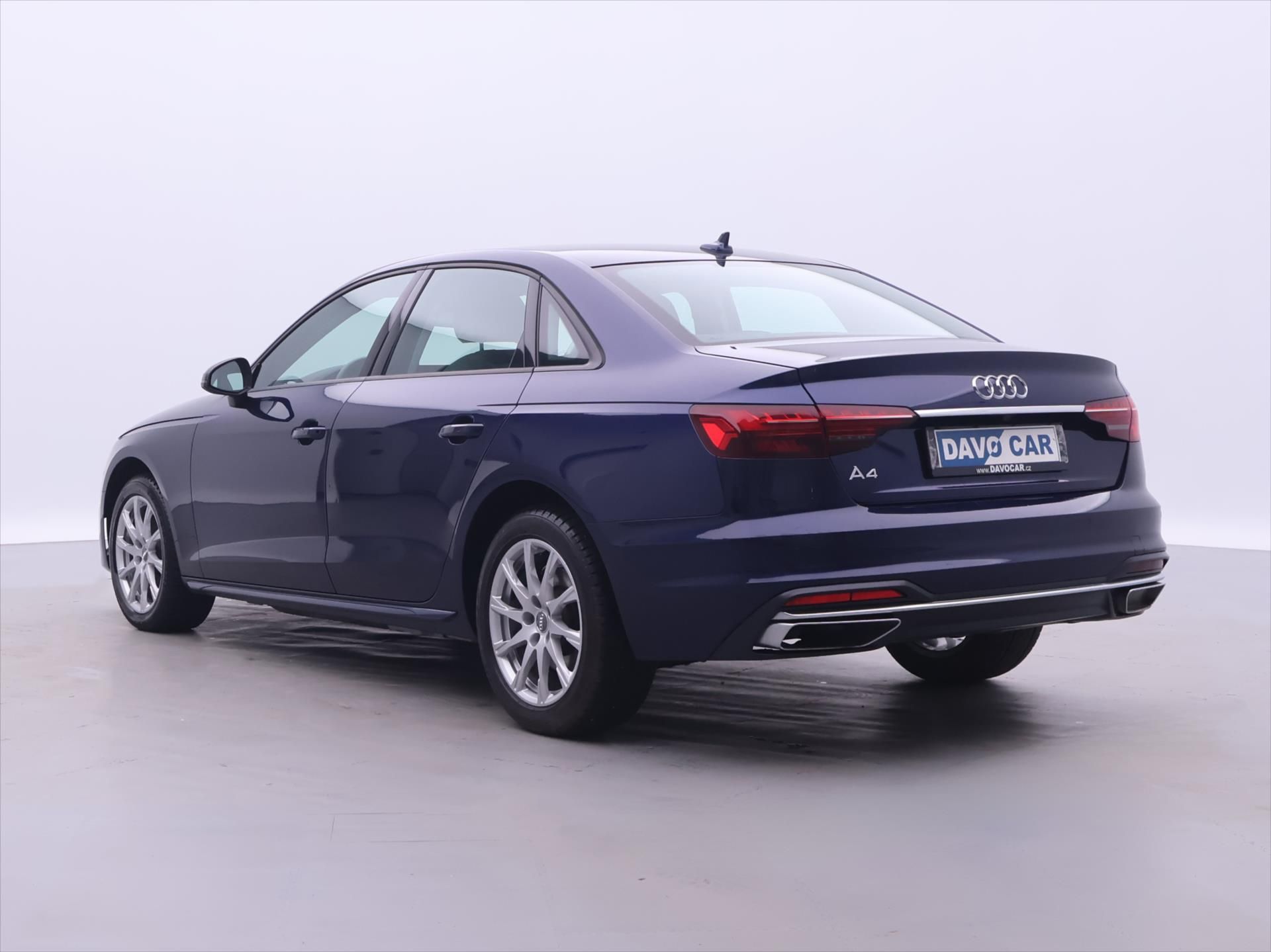 Audi A4, 2,0 35 TDI CZ Advanced DPH - fotka 5