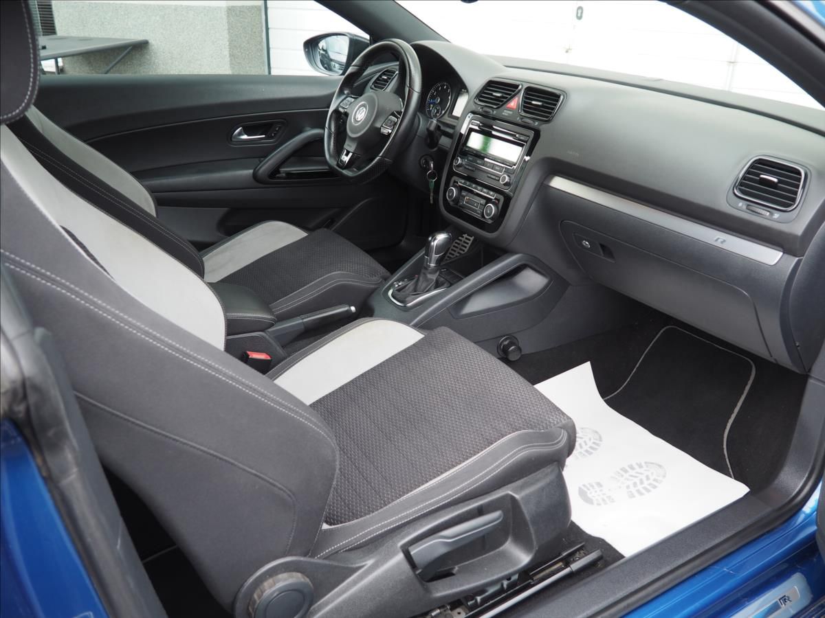 Volkswagen Scirocco, 2,0 TSI R BSR - fotka 6
