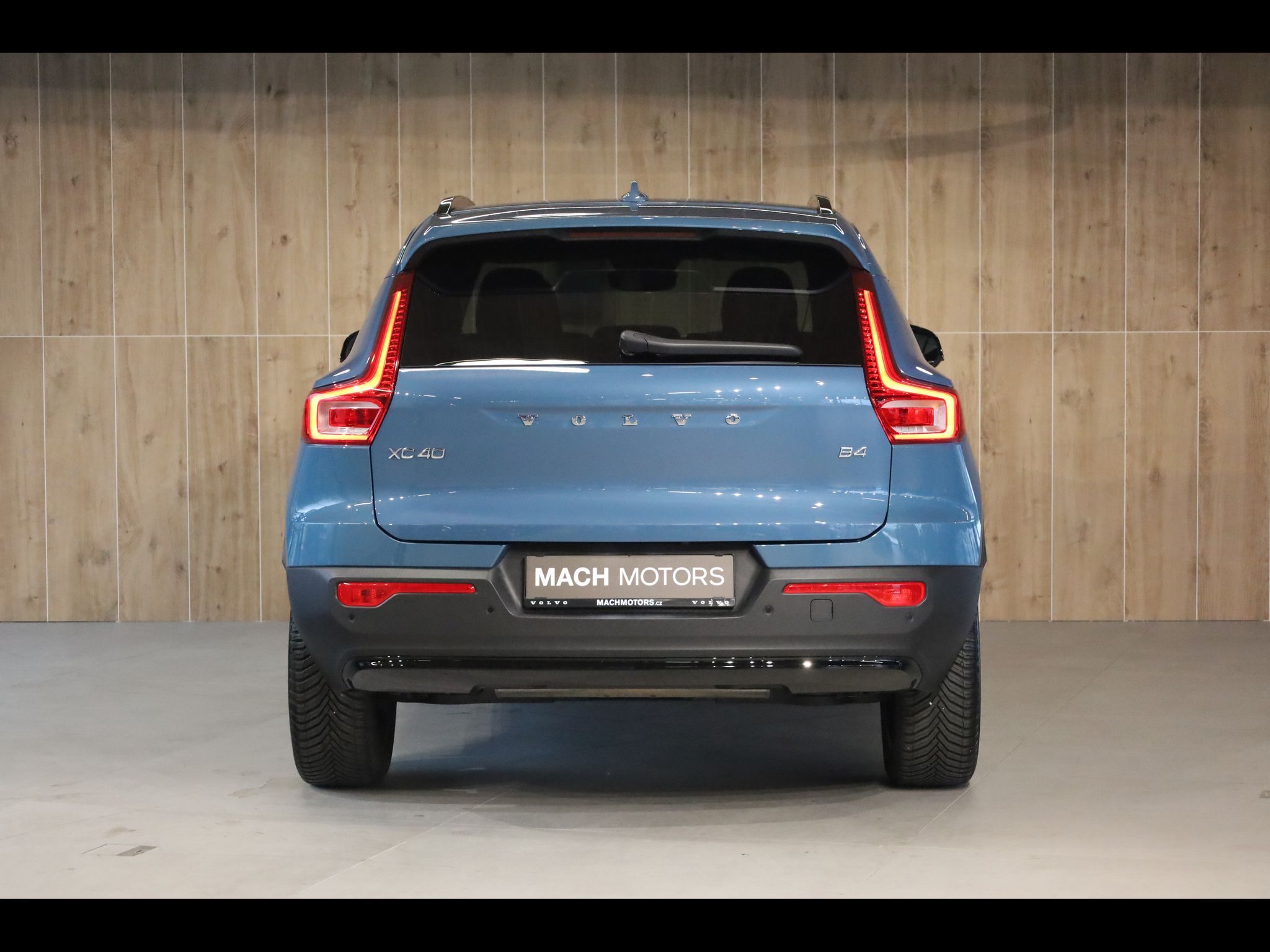 Volvo XC40, B4 PLUS Dark, Harman, 360° - fotka 5