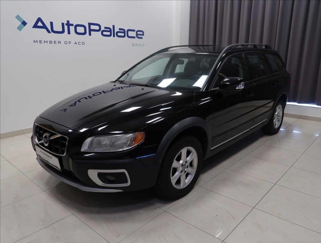 Volvo XC70, 2,4 D NAVIGACE TAŽNÉ NOVÉ V ČR
