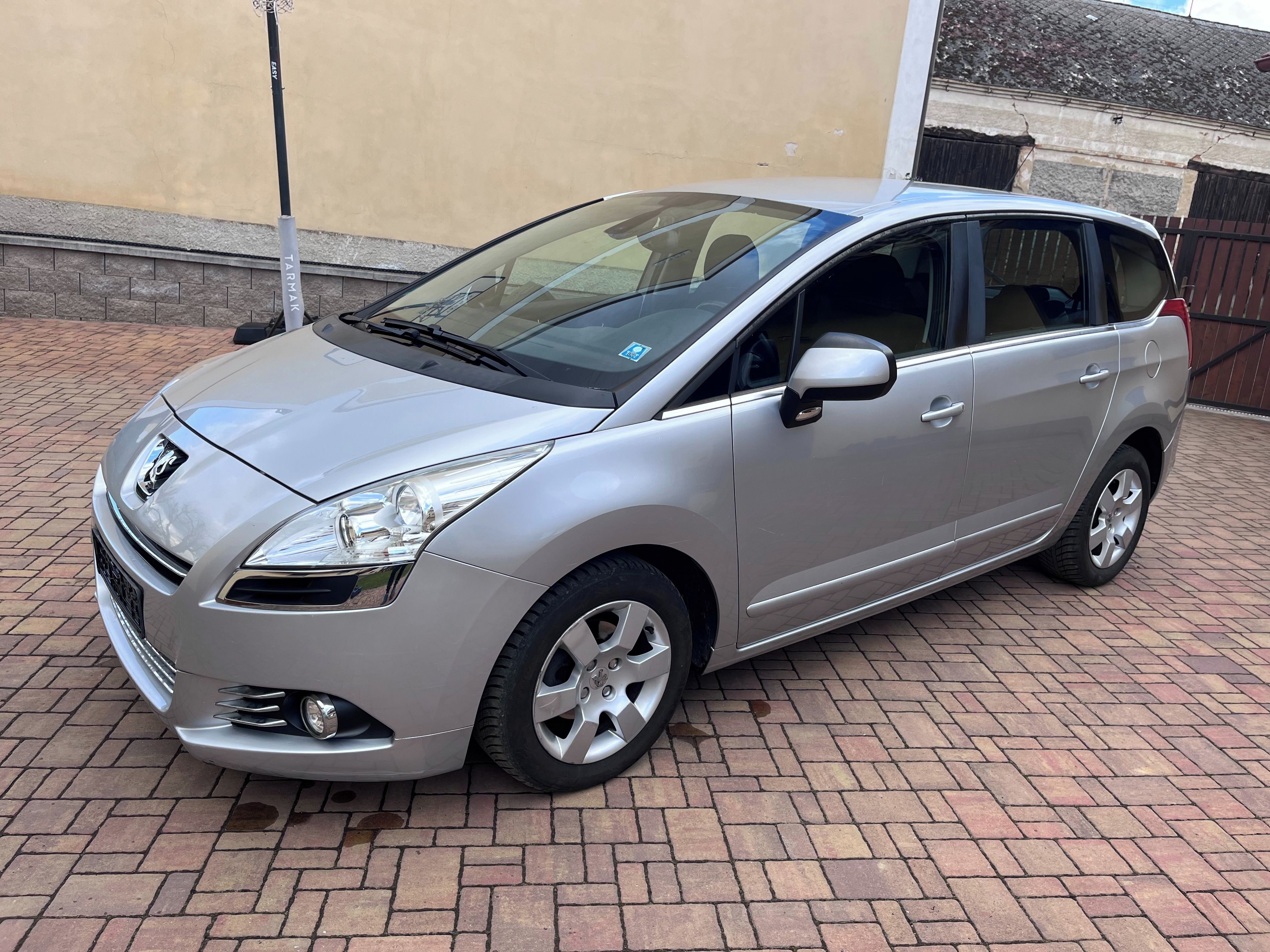 Peugeot 5008, 1.6 HDI 110PS SERVISKA - fotka 4