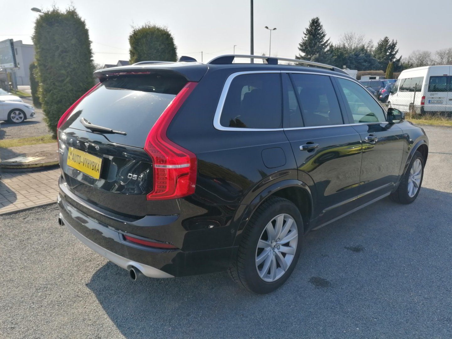 Volvo XC90, D5 AWD 7-míst Bowers & Wilkins - fotka 4