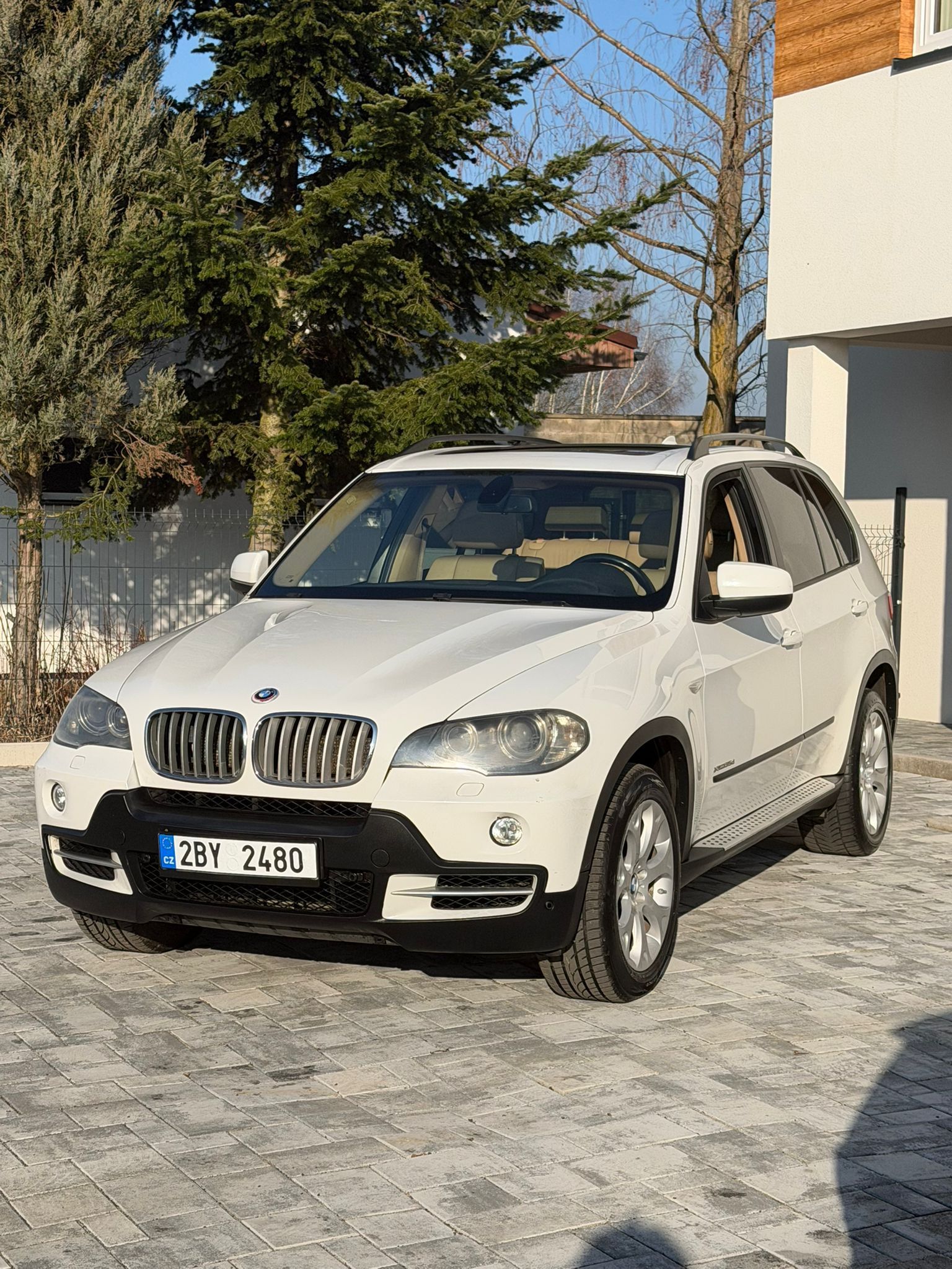 BMW X5, Panorama Tažné 3,5t - fotka 3
