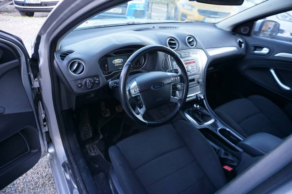 Ford Mondeo, 1,8 NOVÉ V ČR - fotka 3