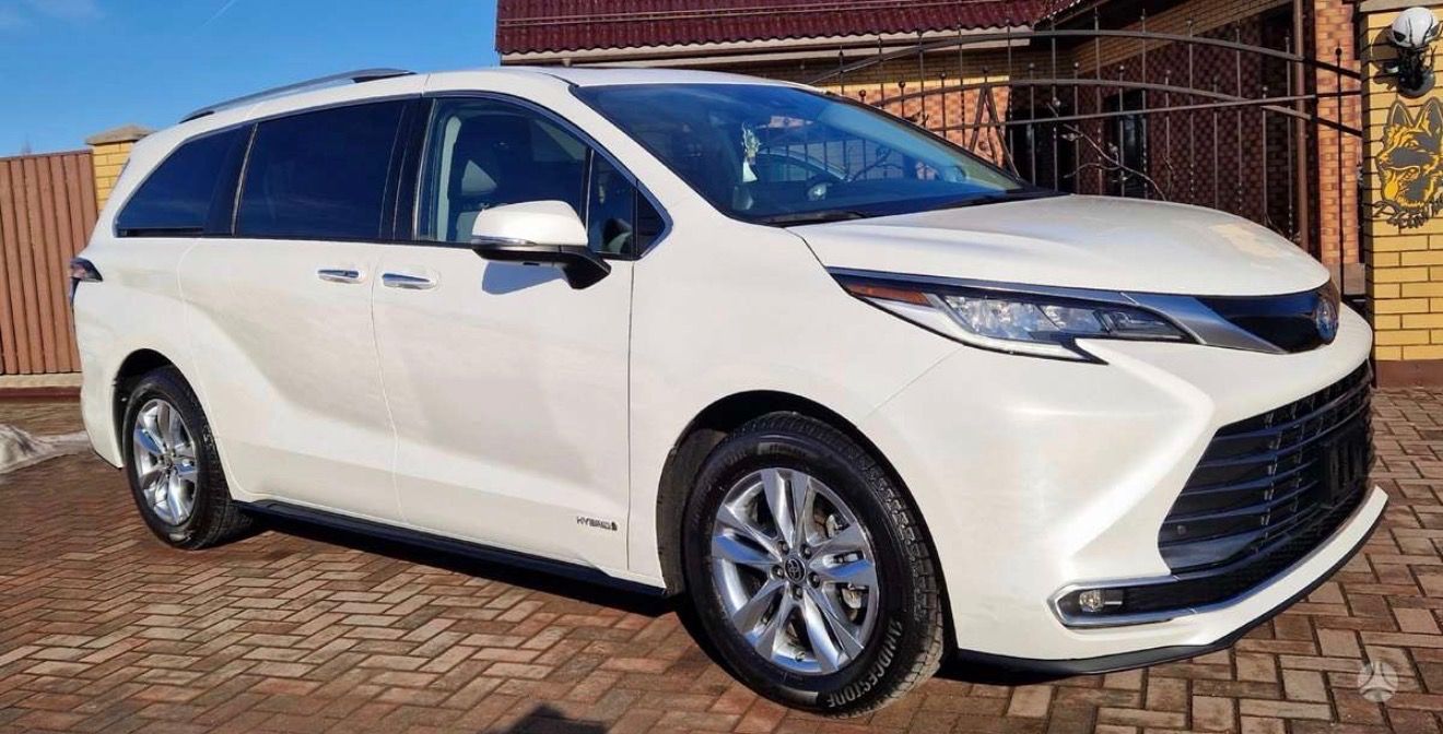 Toyota Sienna, 2.5L Limited Edition