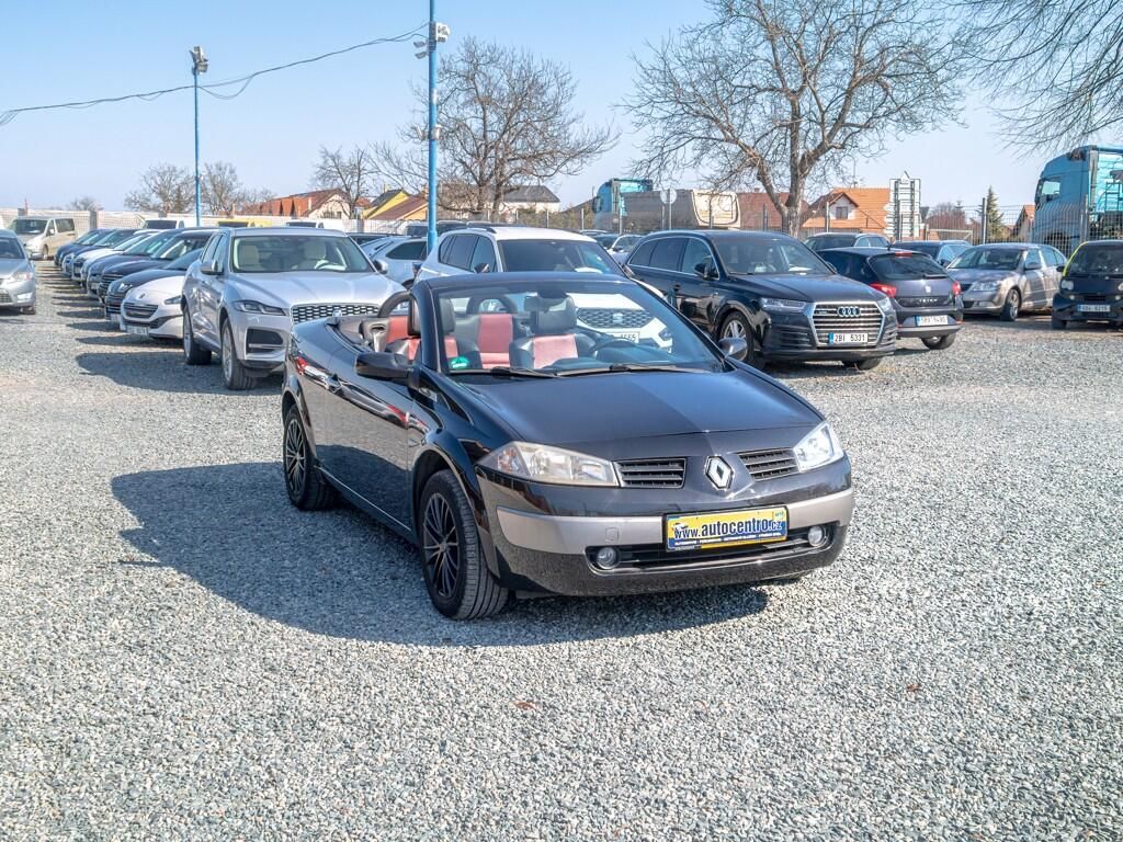 Renault Mégane, CC 2.0i 16V 99KW – PO SERVISU - fotka 4