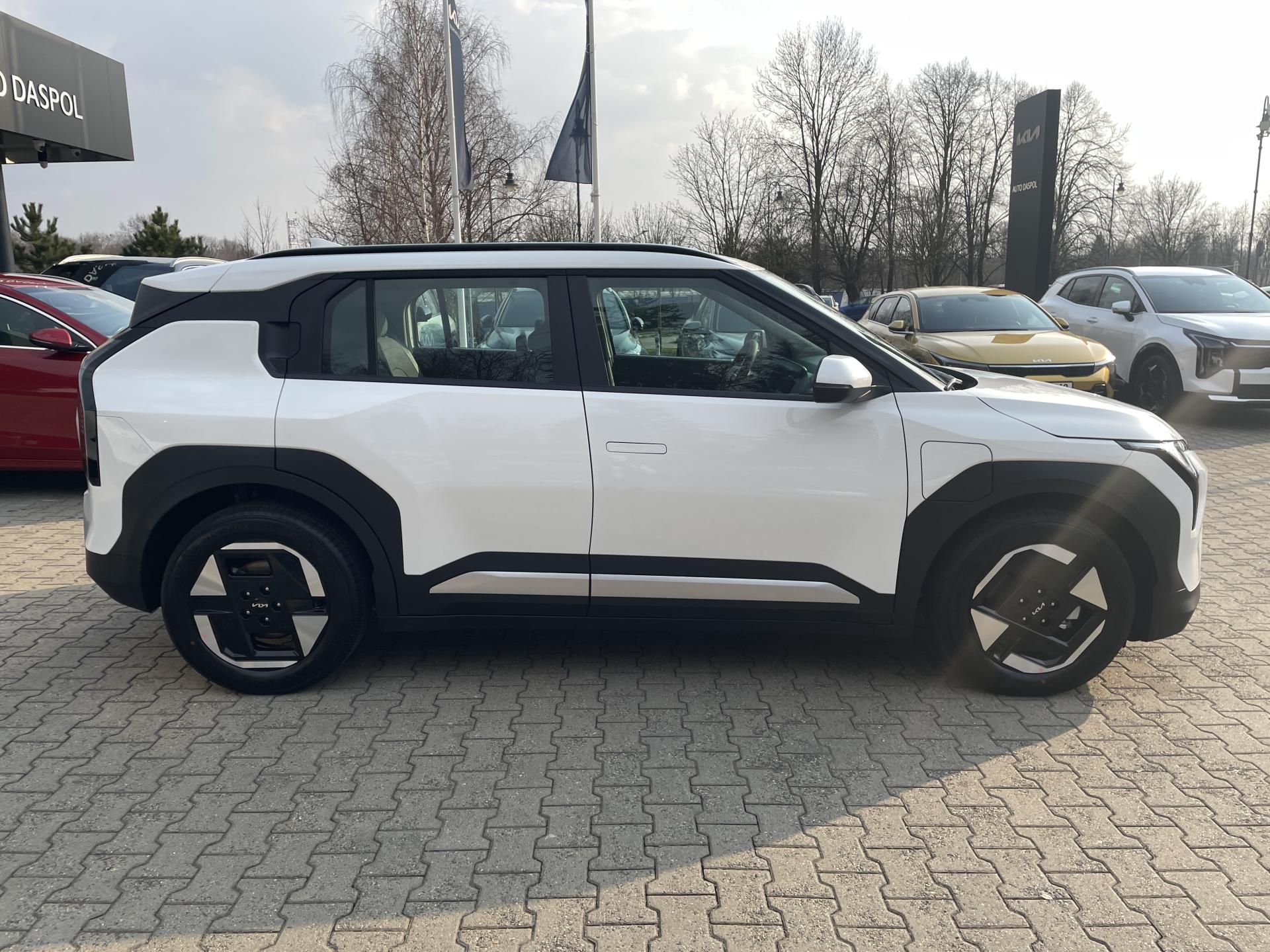 Kia EV3, AC elektromotor 4x2 AIR 150kW - fotka 2