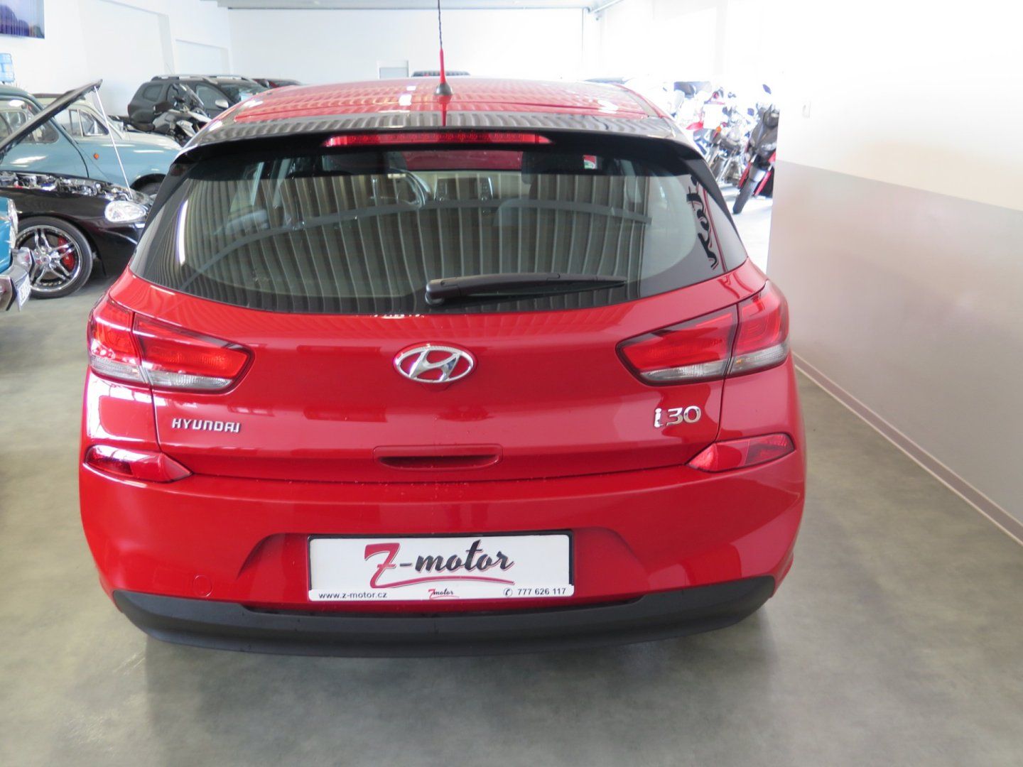 Hyundai i30, 1.4CVVT,klima,servis,asistenti - fotka 3