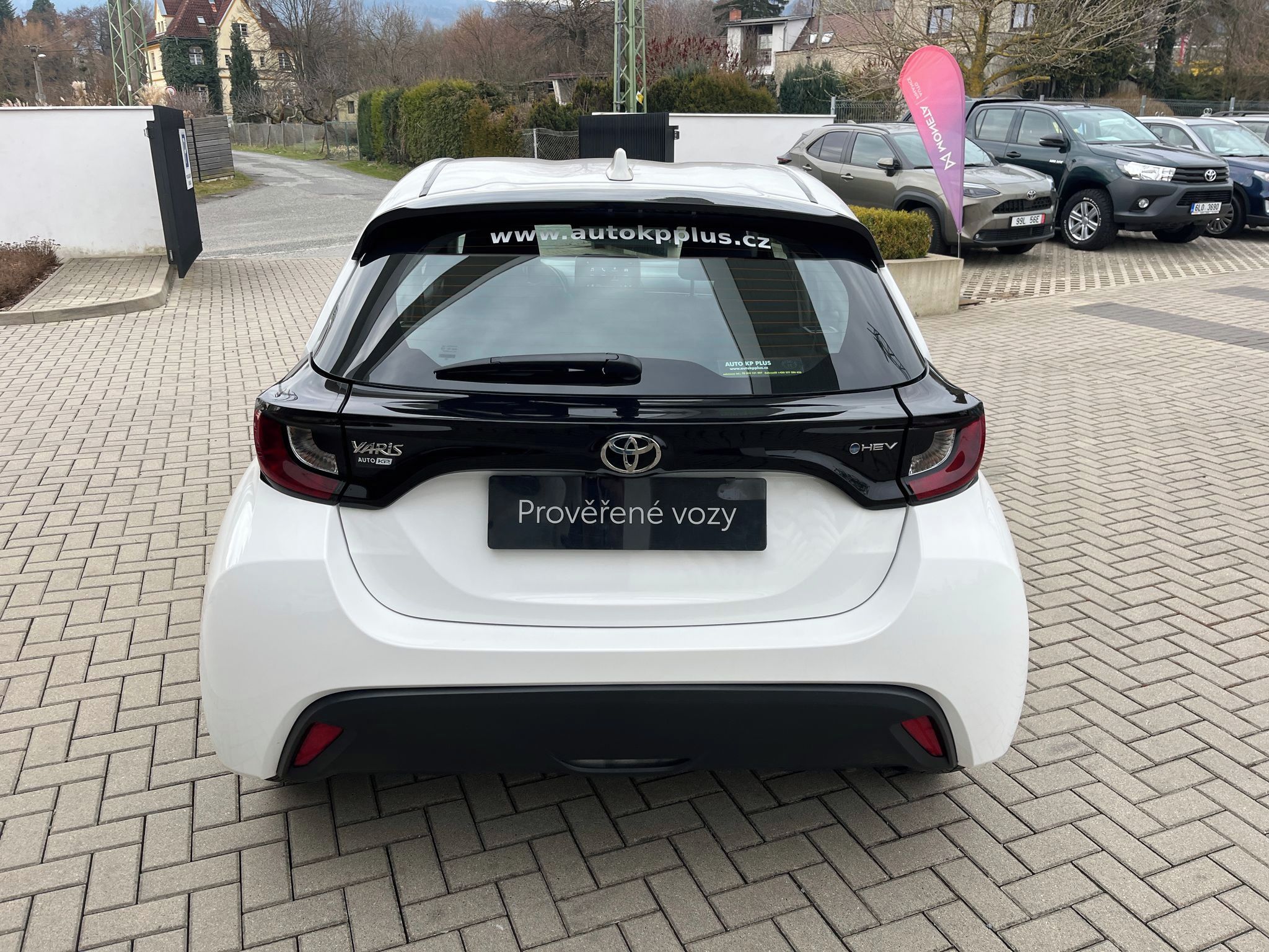 Toyota Yaris, 1.5 Hybrid e-CVT Comfort - fotka 5