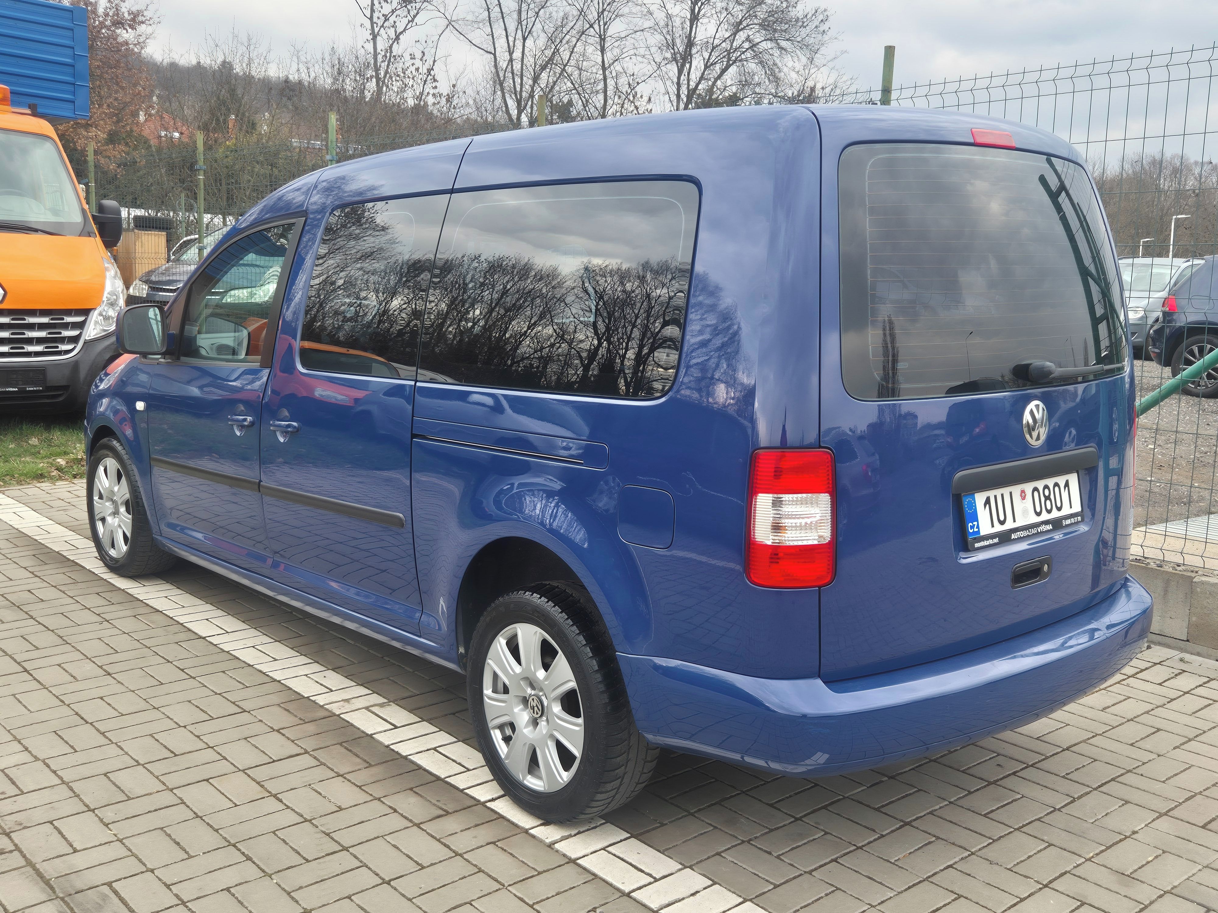 Volkswagen Caddy, MAXI 1.9 TDI - DSG - fotka 6