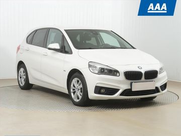 218d Active Tourer, Navi
