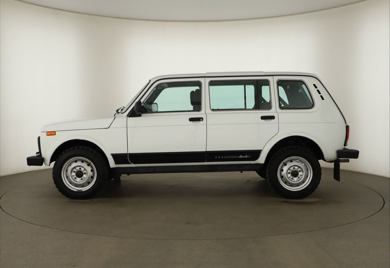 Lada Niva, 1.7 i, 4X4 - fotka 3