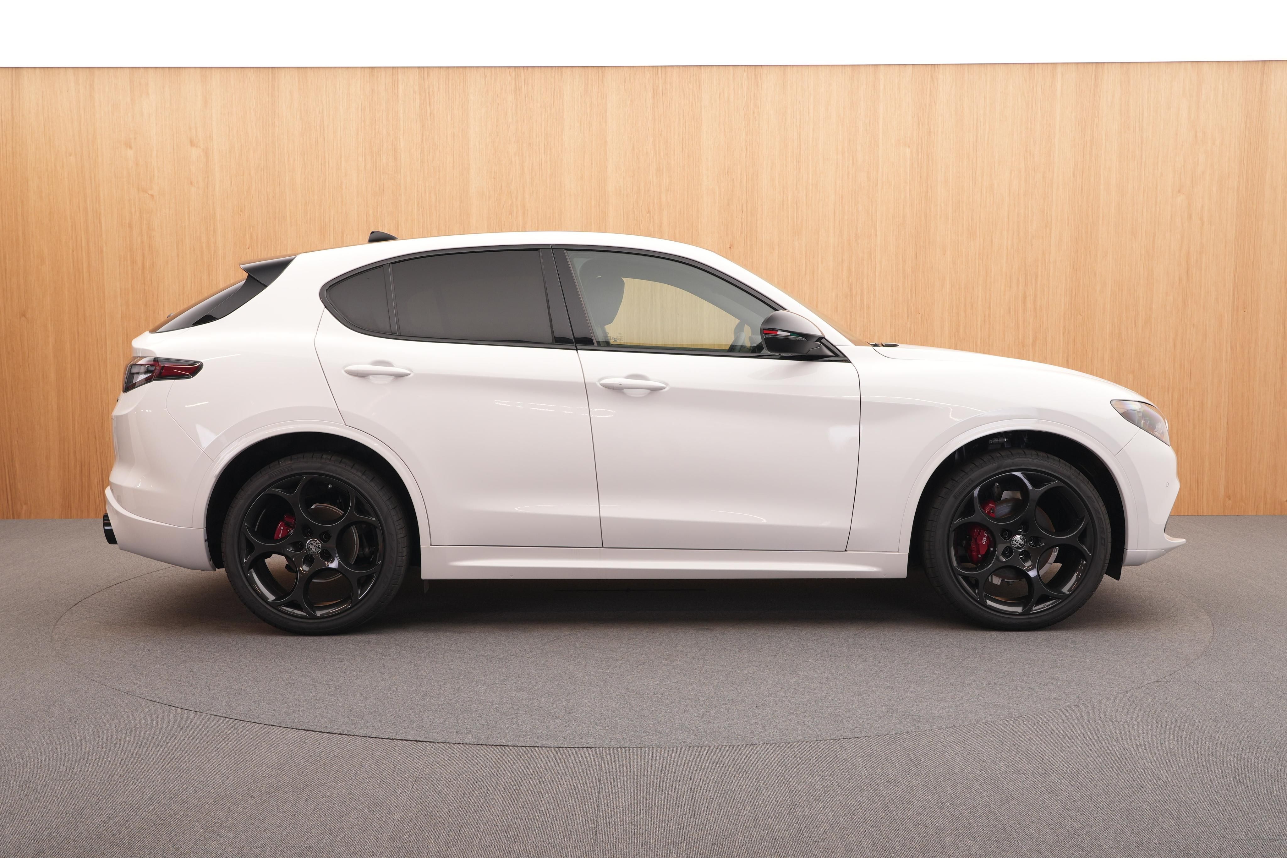 Alfa Romeo Stelvio, Veloce 2.2 JTDm Q4 AT8 - fotka 5