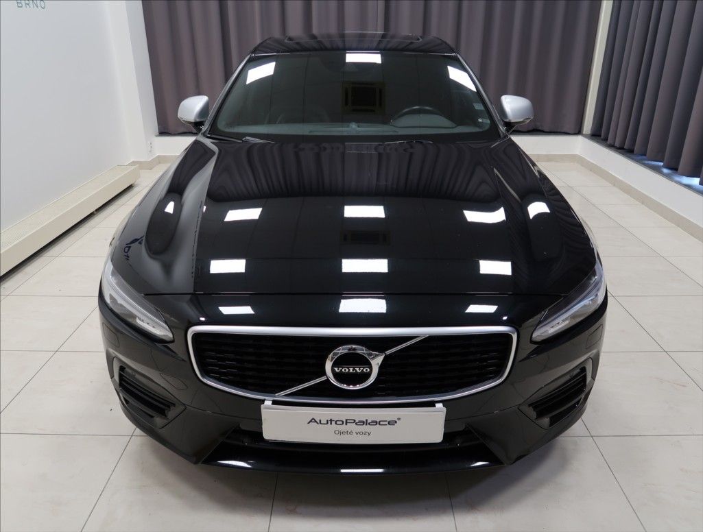 Volvo S90, 2,0 T8 TWINENGINE AWD R-DESIGN - fotka 3