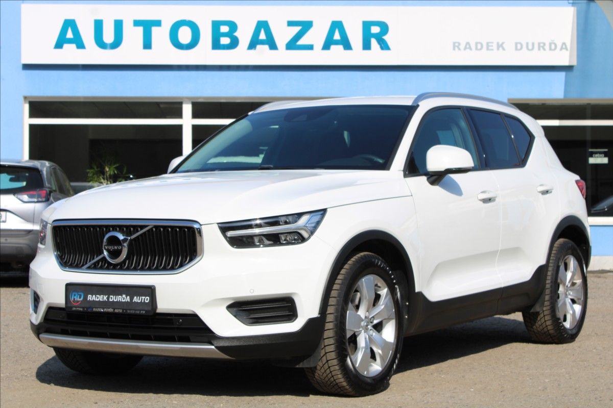 Volvo XC40, 2,0 T4 1MAJ,4x4,MOMENTUM PRO