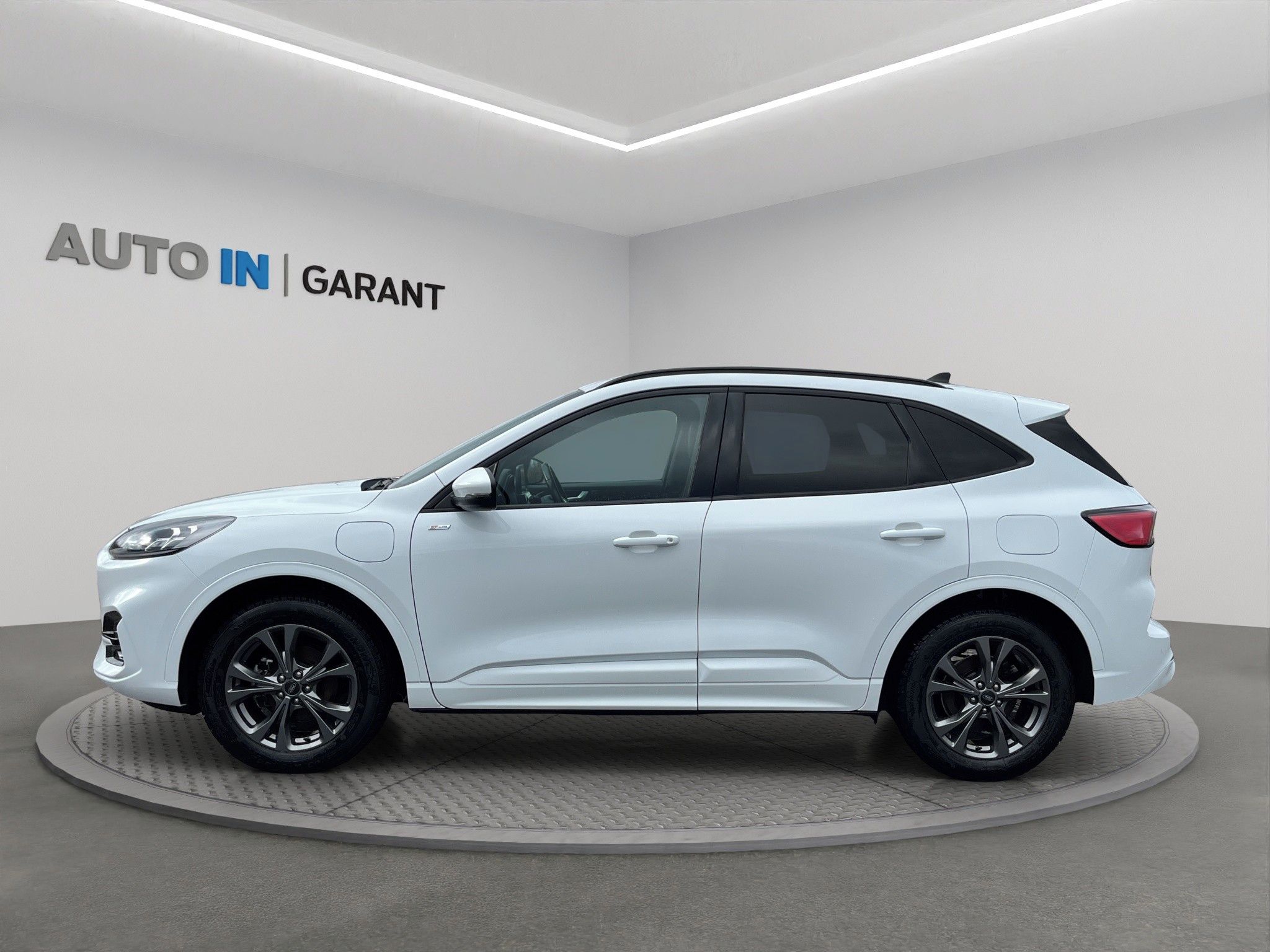 Ford Kuga, ST-line PHEV 2.5 165kw, ČR, DP - fotka 3