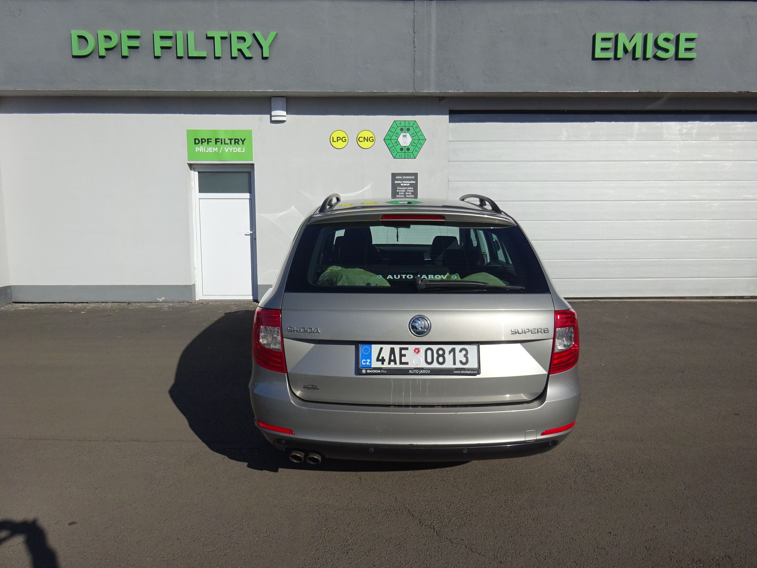 Škoda Superb, II 2.0 TDi DSG - fotka 4