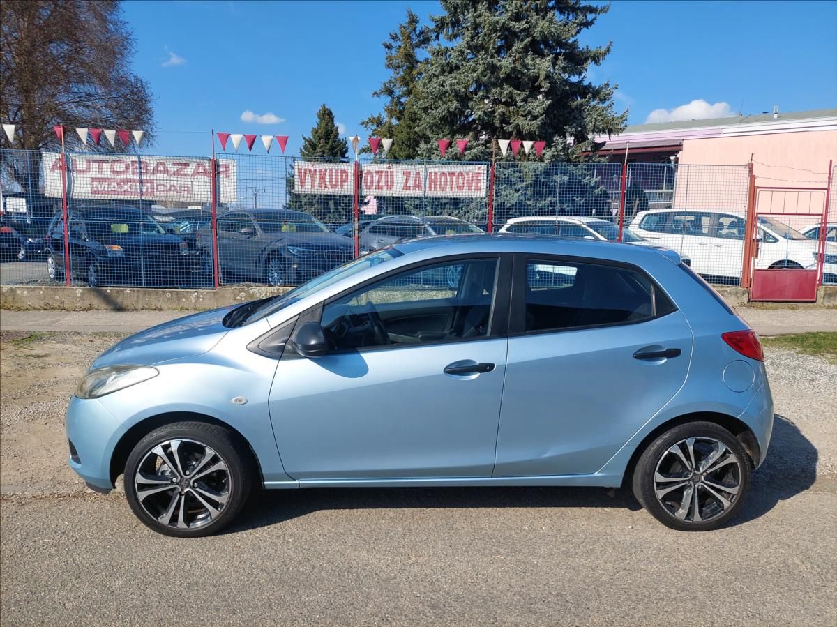 Mazda 2, 1,3 16V - fotka 4