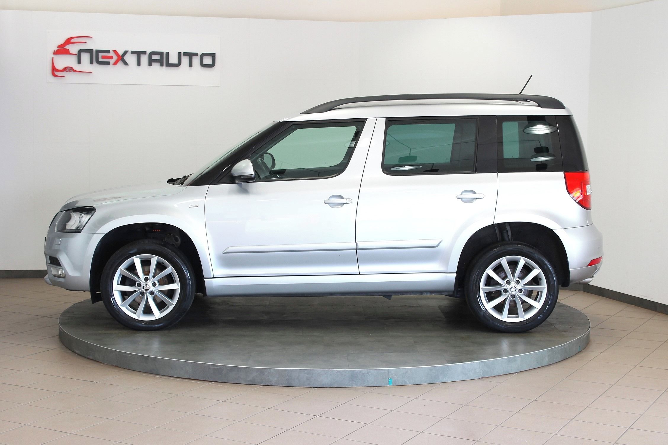 Škoda Yeti, 2.0 TDI 110kW DRIVE - fotka 2