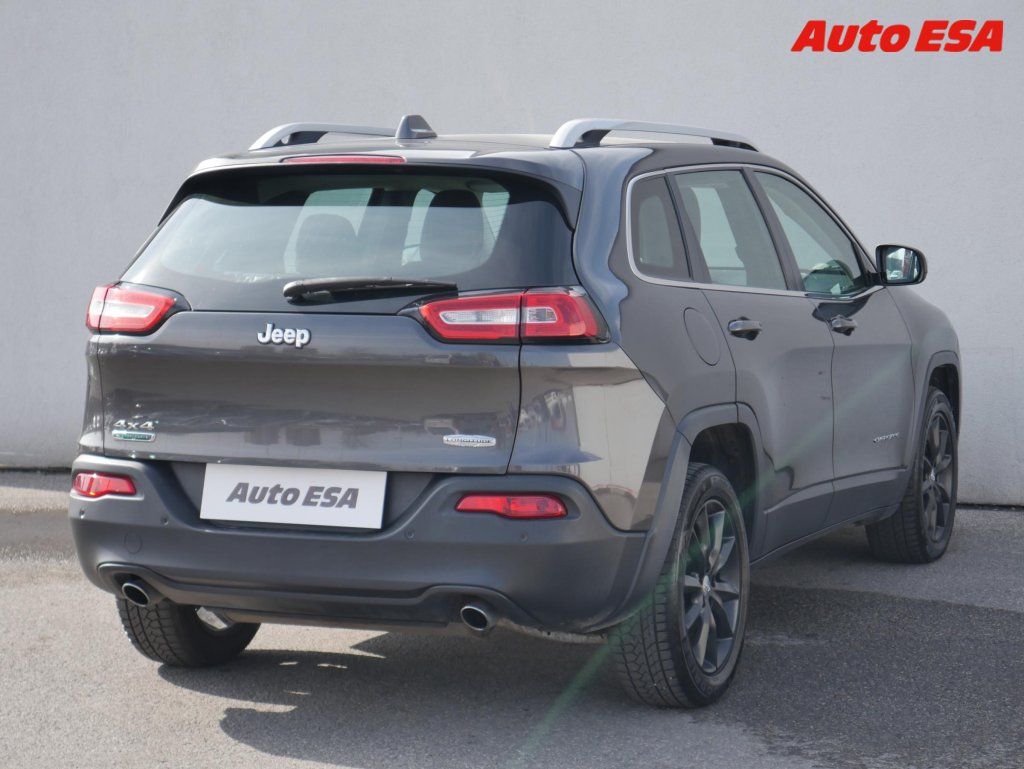 Jeep Cherokee, 2.0 CRD 4x4,ČR,AT,navi - fotka 4