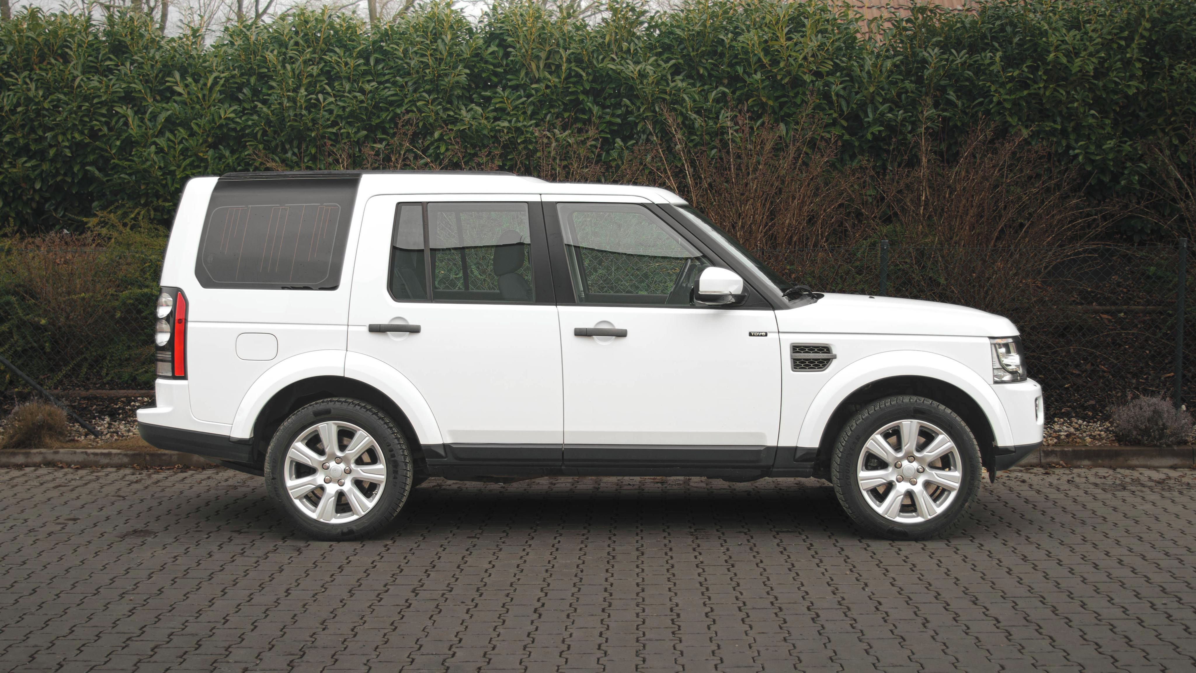 Land Rover Discovery, TDV6 SE 3,0/155kW ČR TZ 1.maj - fotka 4