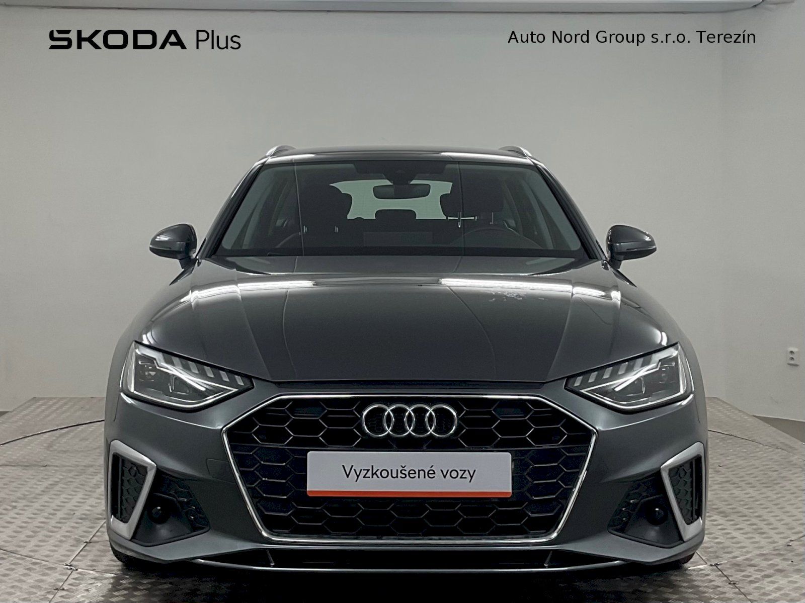 Audi A4 Avant, 2.0 35 TFSI S tronic S line Av - fotka 4