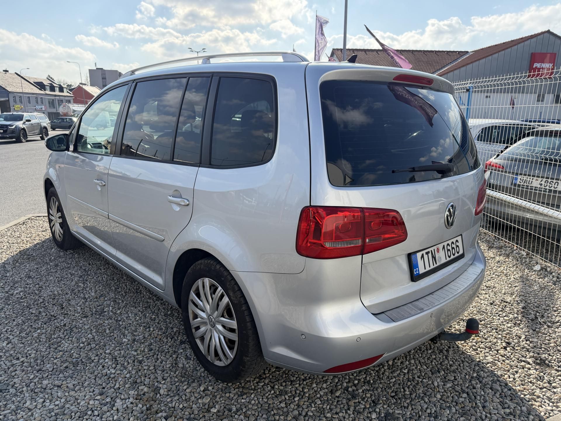 Volkswagen Touran, 1,6 TDi/77kW - Webasto,TZ,... - fotka 5
