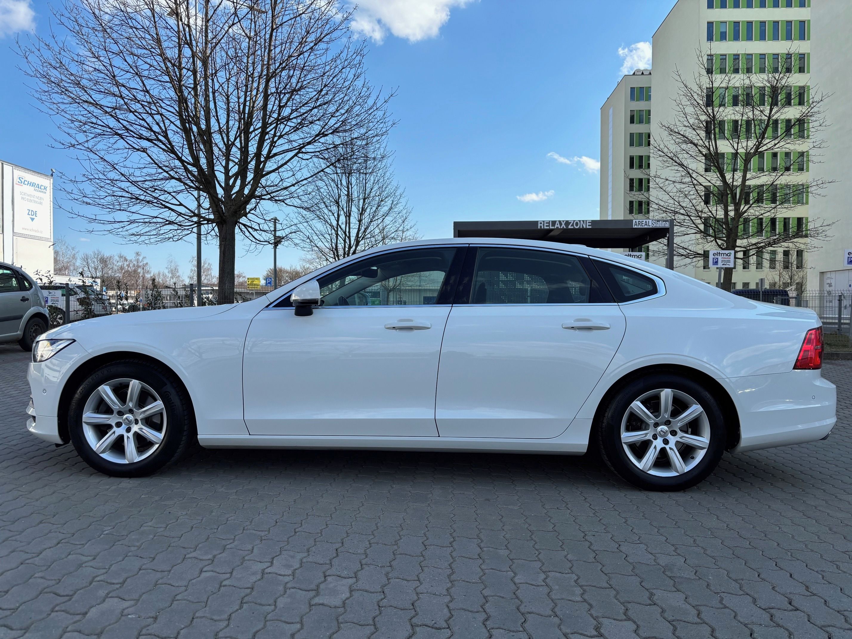 Volvo S90, 2,0D4,automat - fotka 2