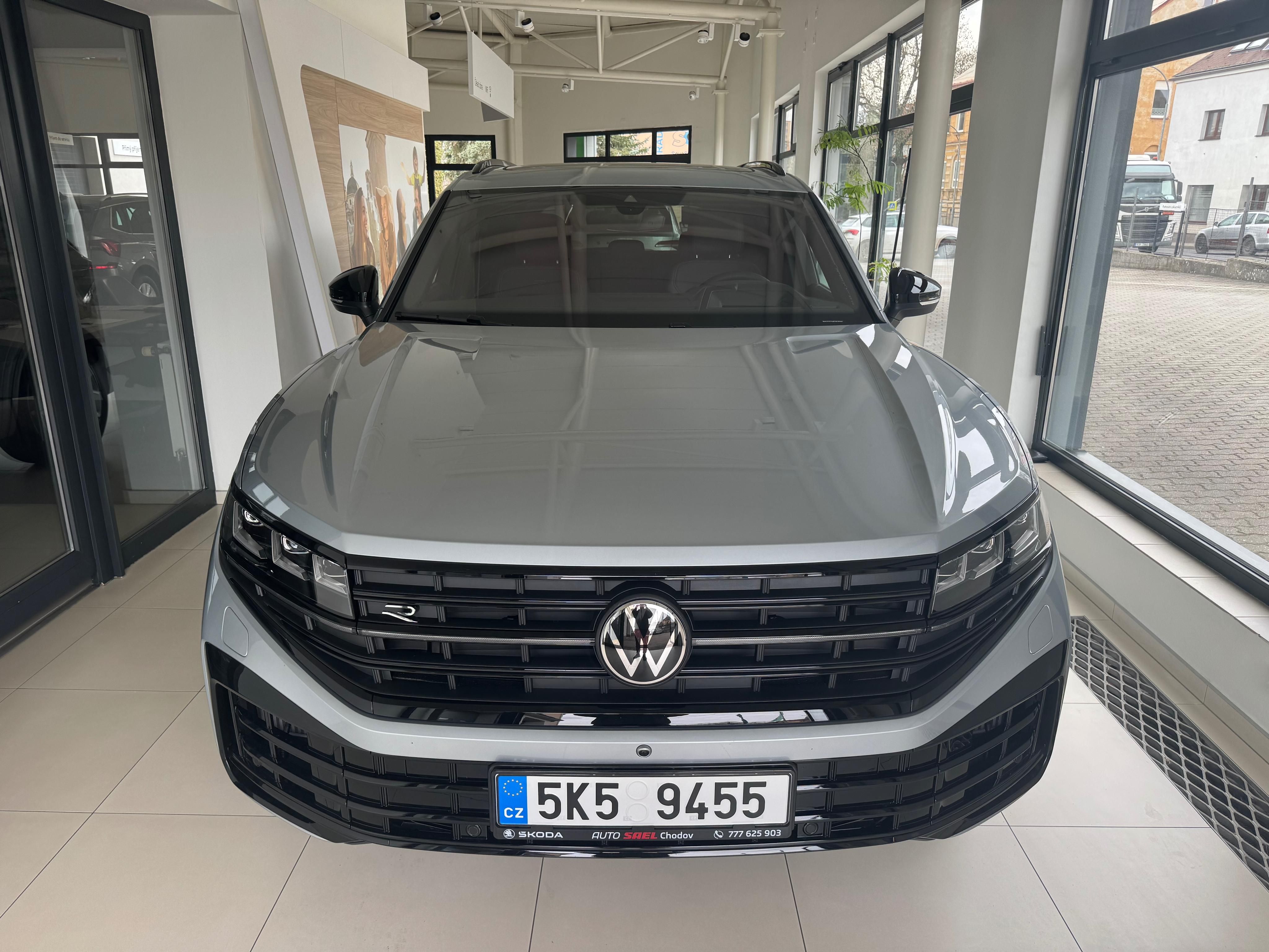 Volkswagen Touareg, R FINAL EDITION,3.0 V6 Ehybrid - fotka 2