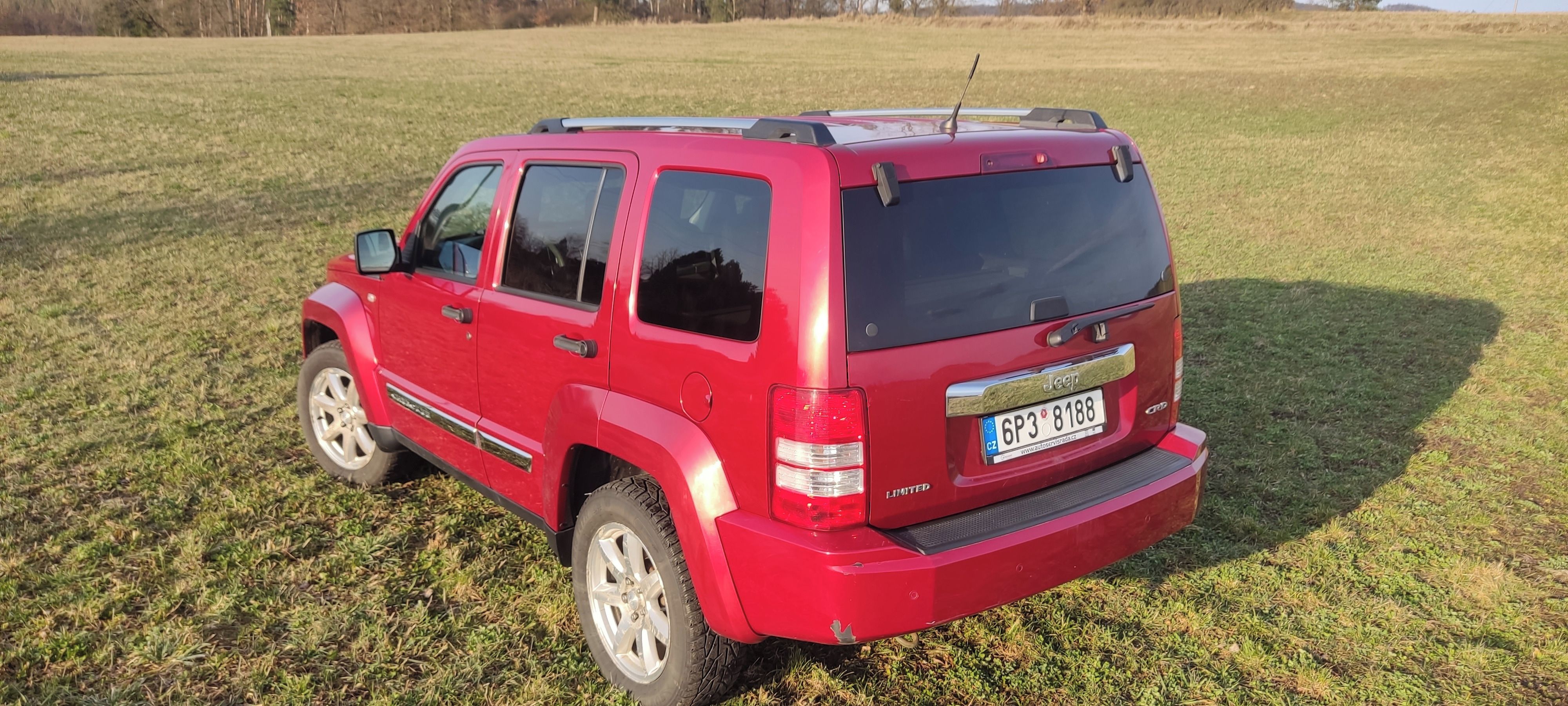 Jeep Cherokee, Jeep Cherokee KK 2.8CRDI 130KW - fotka 4