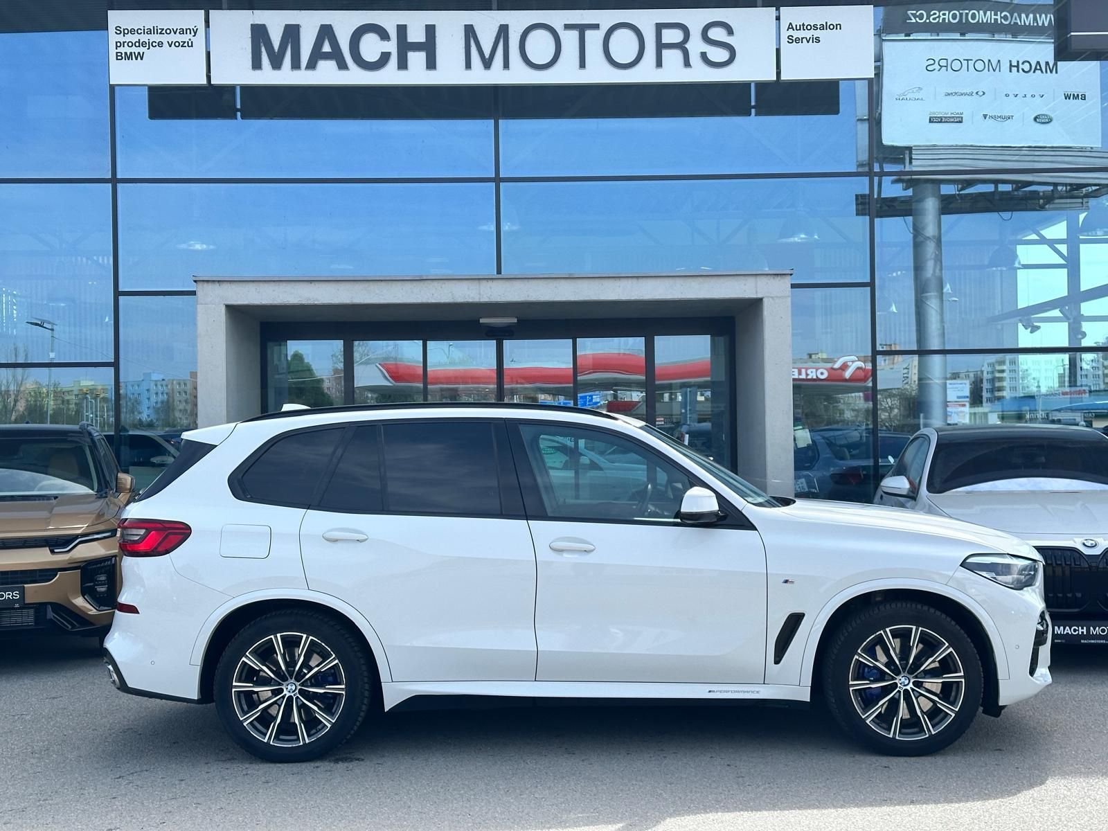 BMW X5, 30D xDrive M-Sport - fotka 4