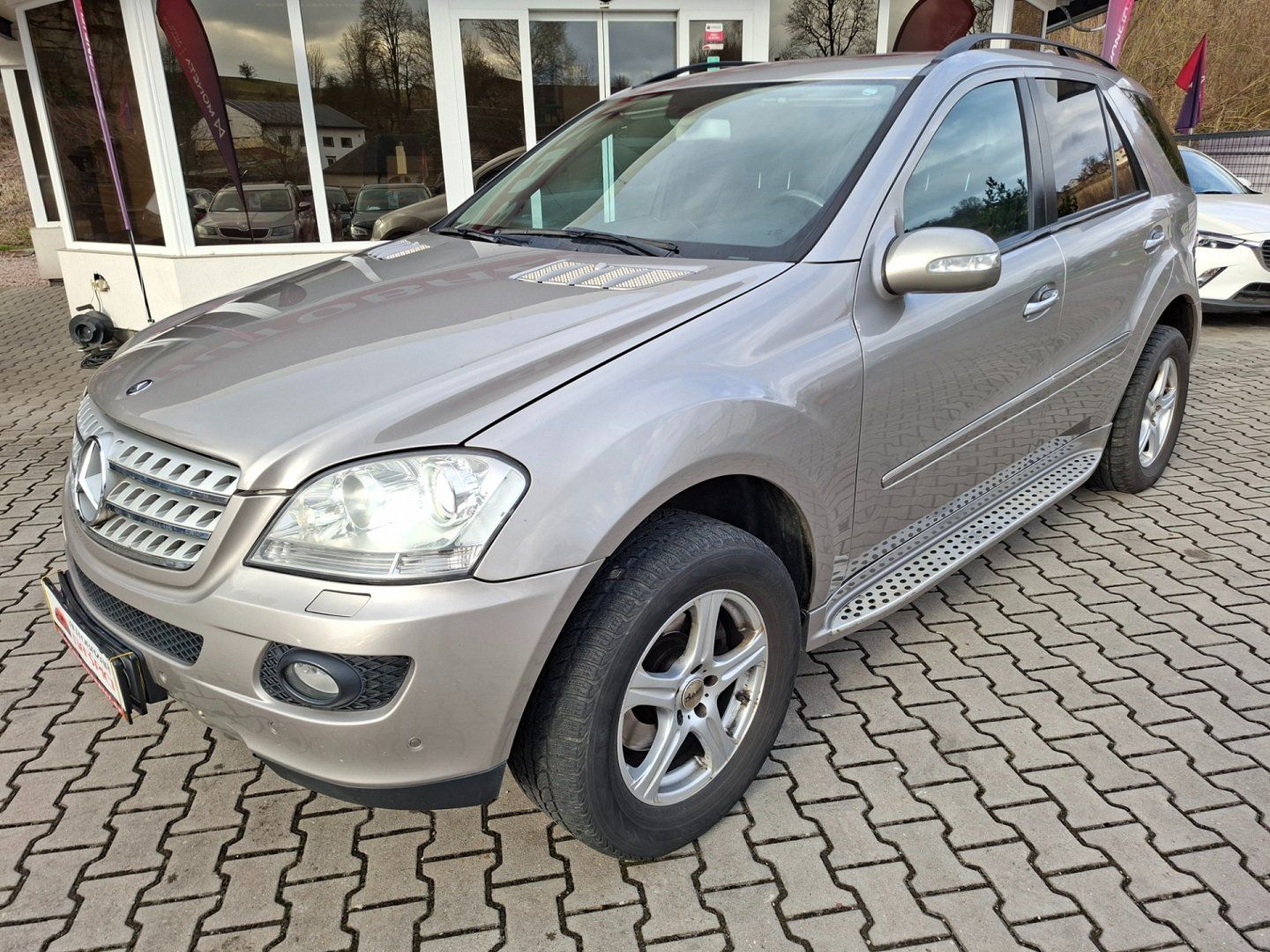 Mercedes-Benz ML, 320CDI 165kW 4MATIC - fotka 4