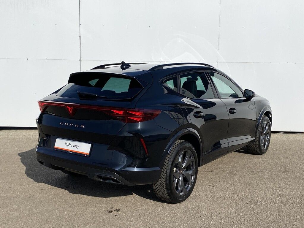 Cupra Formentor, 1,5 e-TSI 110 kW DSG - fotka 2